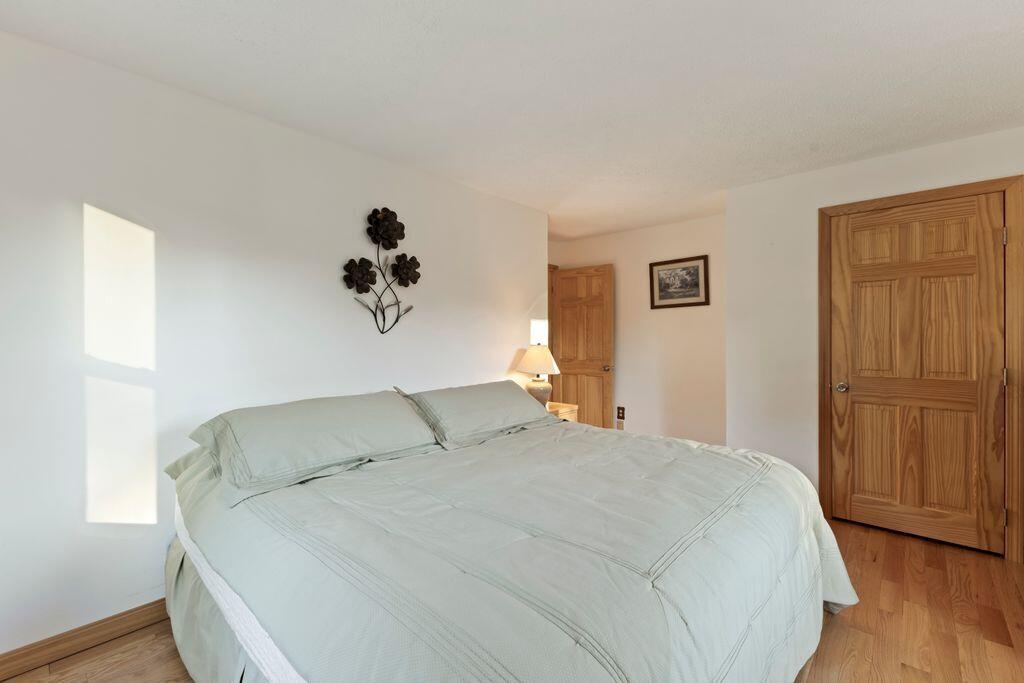 Saco, Maine, 04072, United States, 5 Bedrooms Bedrooms, ,2 BathroomsBathrooms,Residential,For Sale,1960704