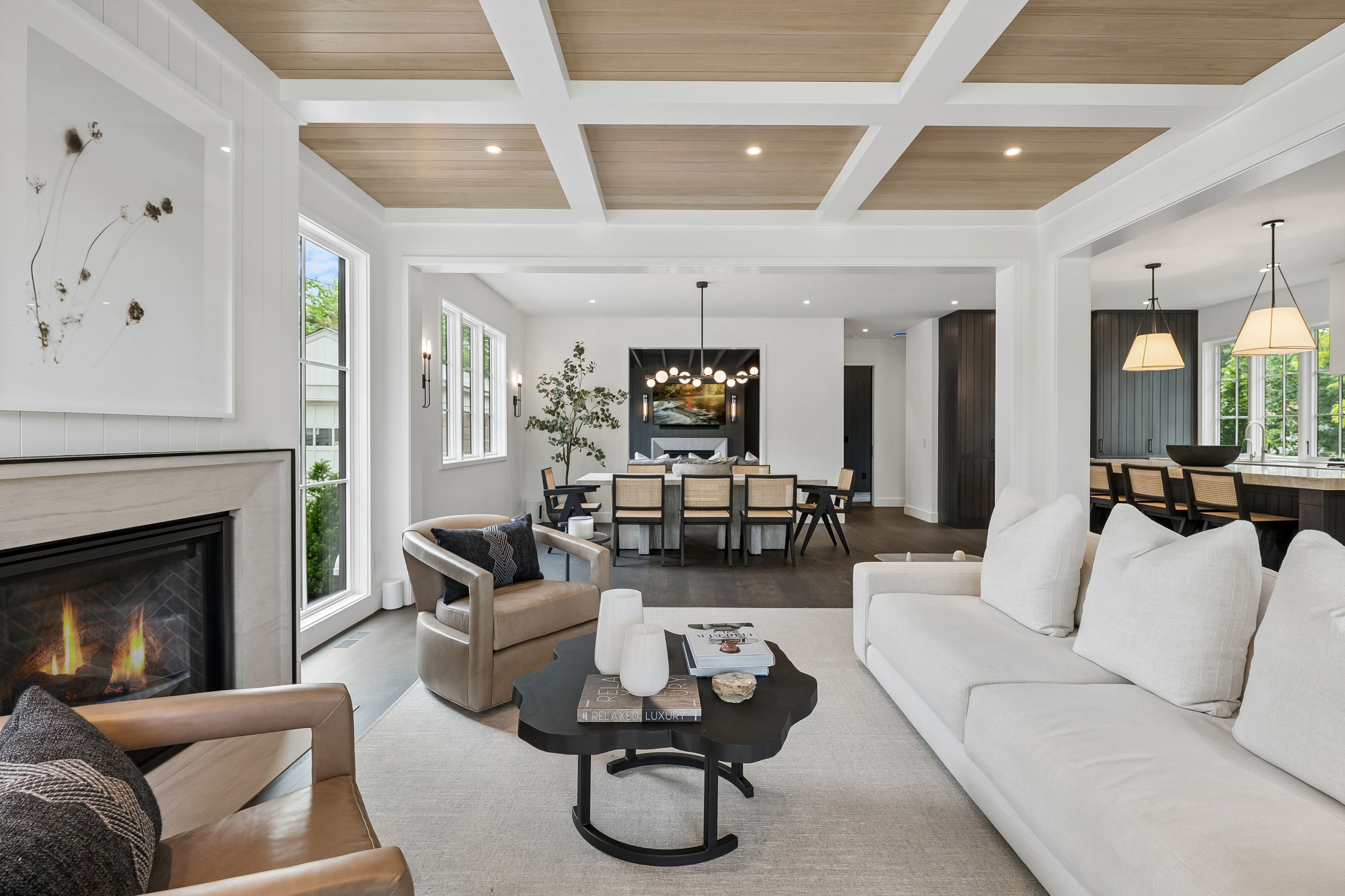  Timeless Luxury Meets Modern Design in Edina - 物件實景