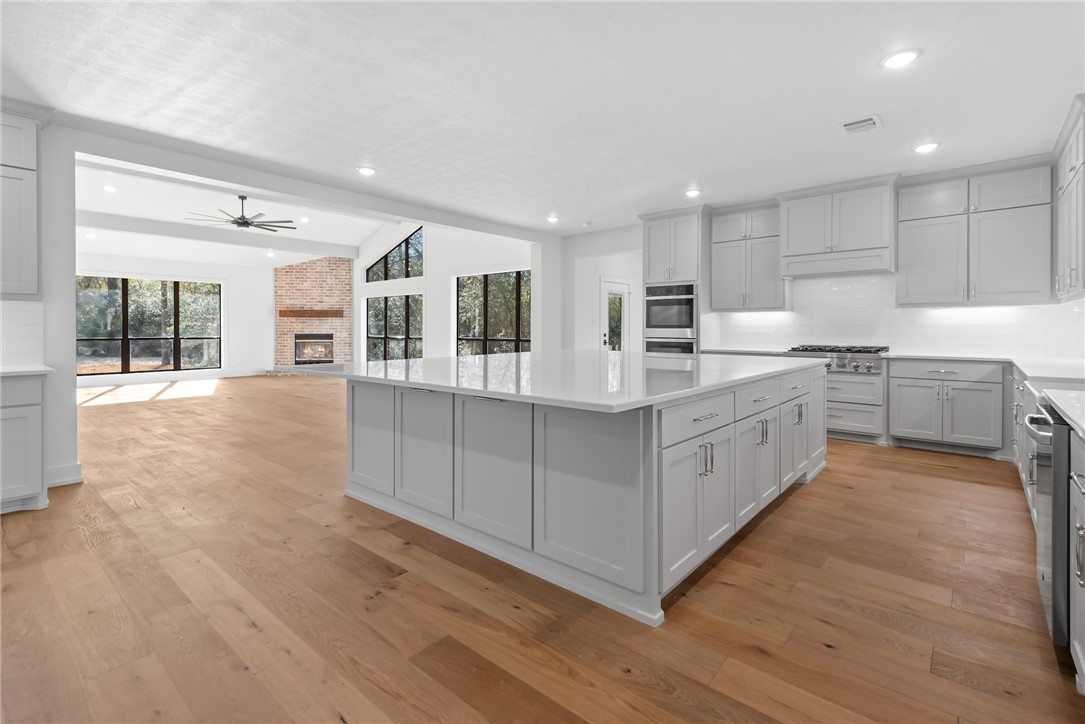 College Station, Texas, 77845, United States, 4 Bedrooms Bedrooms, ,5 BathroomsBathrooms,Residential,For Sale,1697908