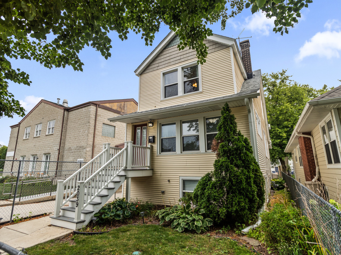 Evanston, Illinois, 60201, United States, 5 Bedrooms Bedrooms, ,3 BathroomsBathrooms,Residential,For Sale,1908877