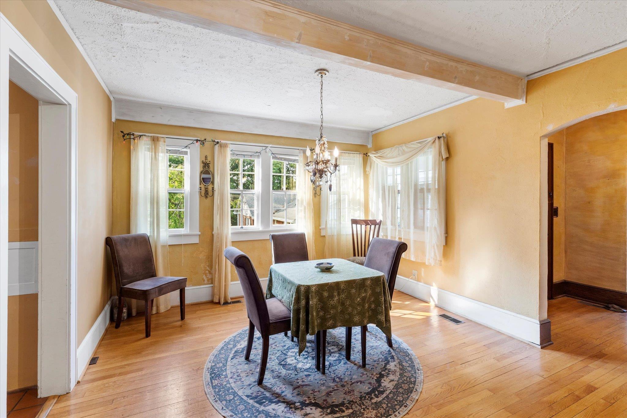 Blacksburg, Virginia, 24060, United States, 3 Bedrooms Bedrooms, ,3 BathroomsBathrooms,Residential,For Sale,1986553