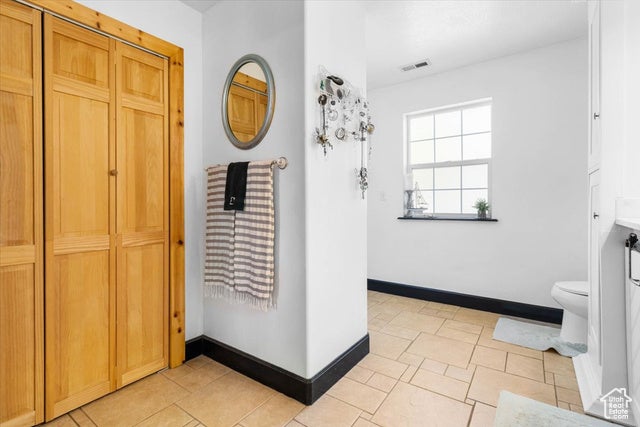 Manti, Utah, 84642, United States, 5 Bedrooms Bedrooms, ,2 BathroomsBathrooms,Residential,For Sale,1976872