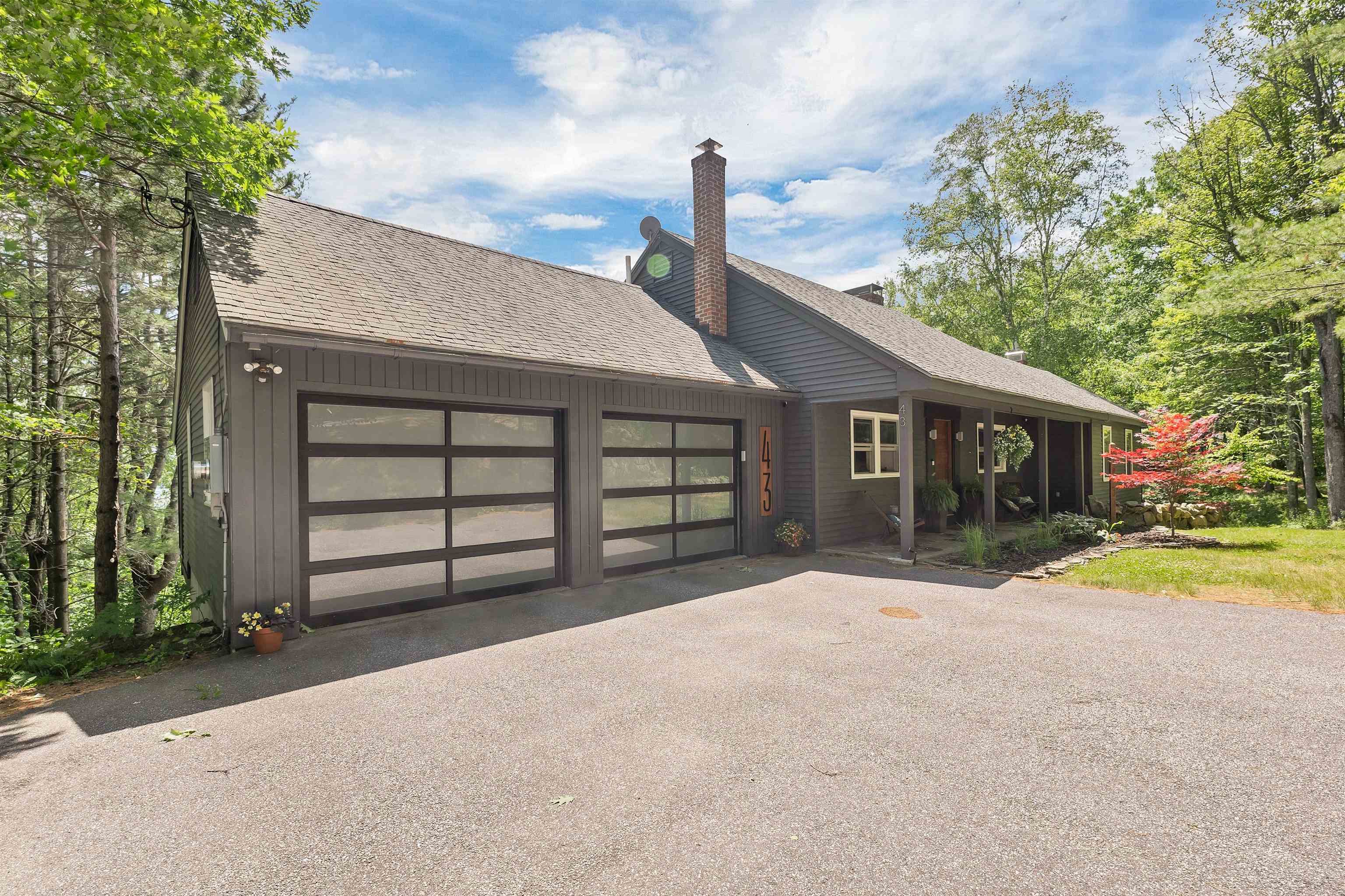 Meredith, New Hampshire, 03253, United States, 3 Bedrooms Bedrooms, ,2 BathroomsBathrooms,Residential,For Sale,1901230