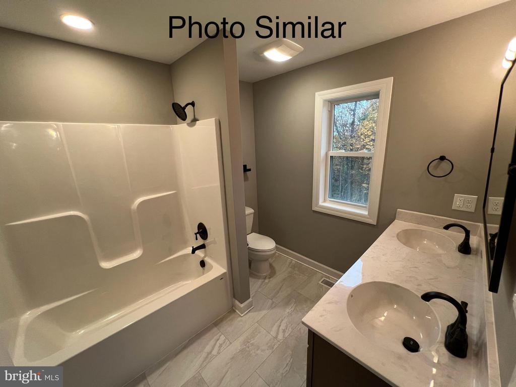 Linden, Virginia, 22642, United States, 4 Bedrooms Bedrooms, ,3 BathroomsBathrooms,Residential,For Sale,1940478