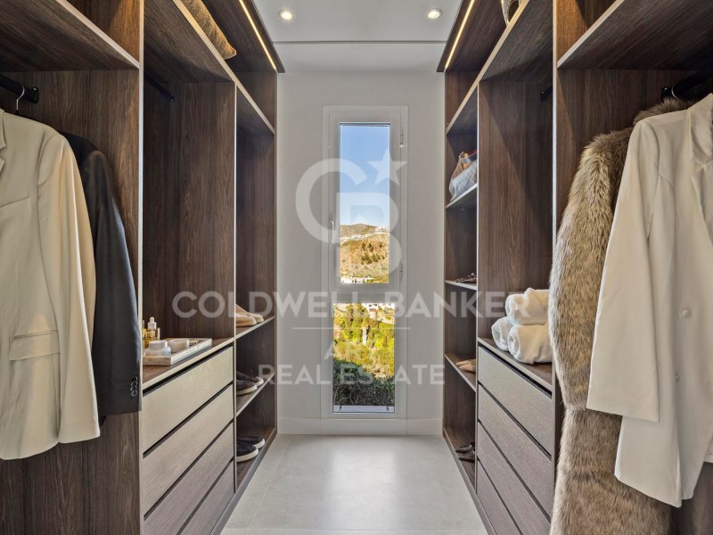 Benahavís, Andalusia, ES, 3 Bedrooms Bedrooms, ,3 BathroomsBathrooms,Residential,For Sale,1793409