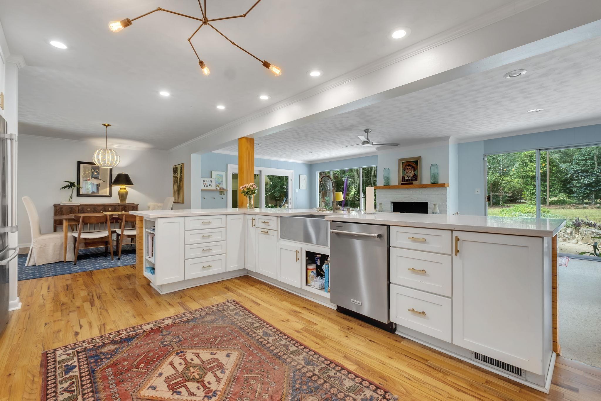 Tallahassee, Florida, 32308, United States, 4 Bedrooms Bedrooms, ,3 BathroomsBathrooms,Residential,For Sale,1965482