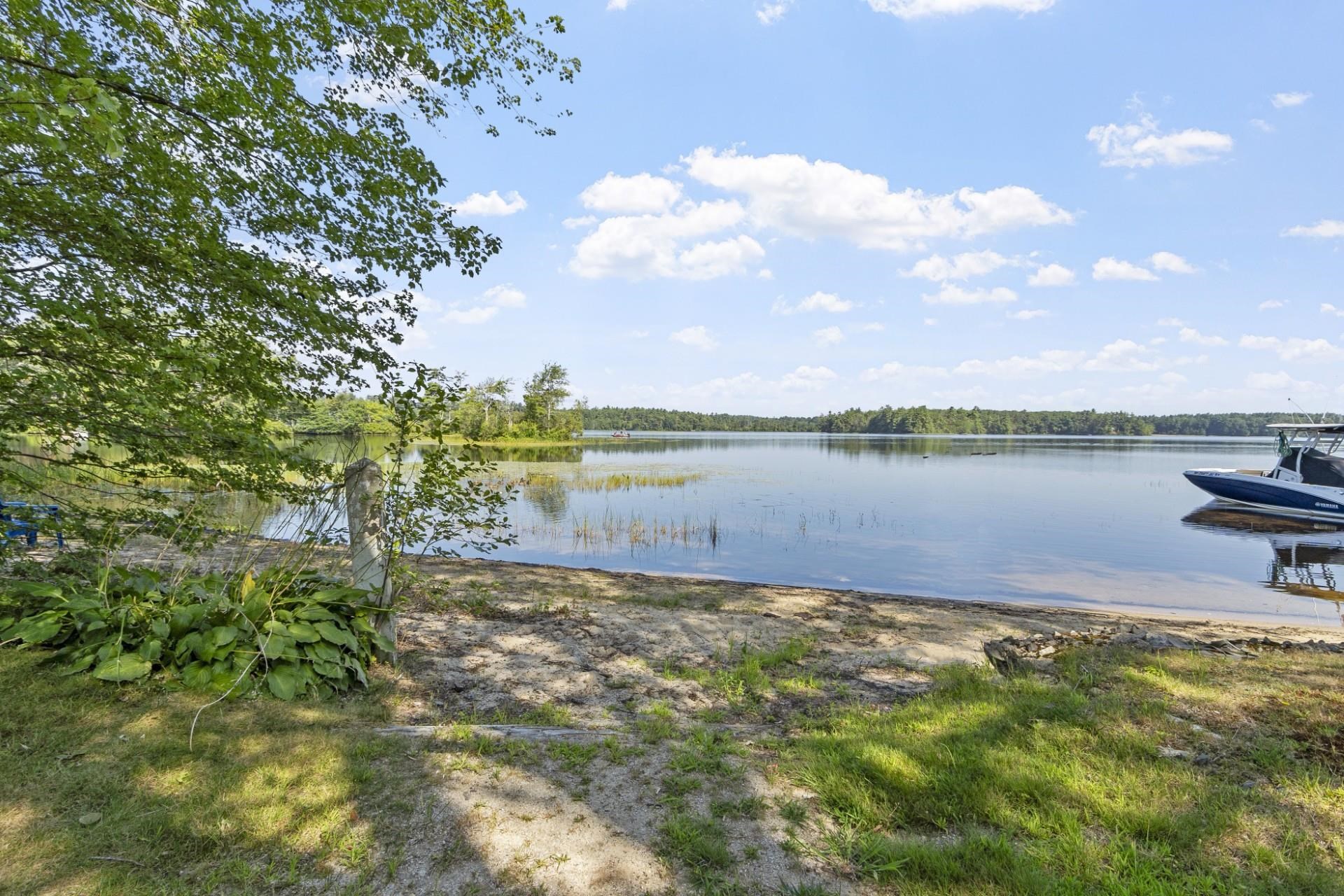 Kingston, New Hampshire, 03848, United States, 4 Bedrooms Bedrooms, ,2 BathroomsBathrooms,Residential,For Sale,1917052