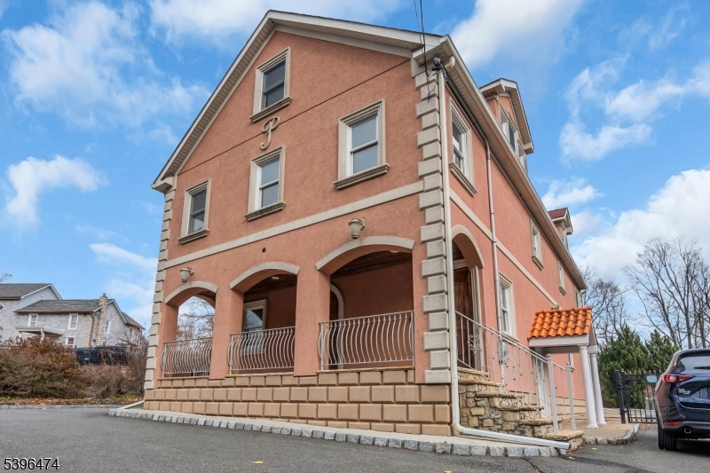 Jefferson Twp., New Jersey, 07849, United States, 3 Bedrooms Bedrooms, ,3 BathroomsBathrooms,Residential,For Sale,1995932