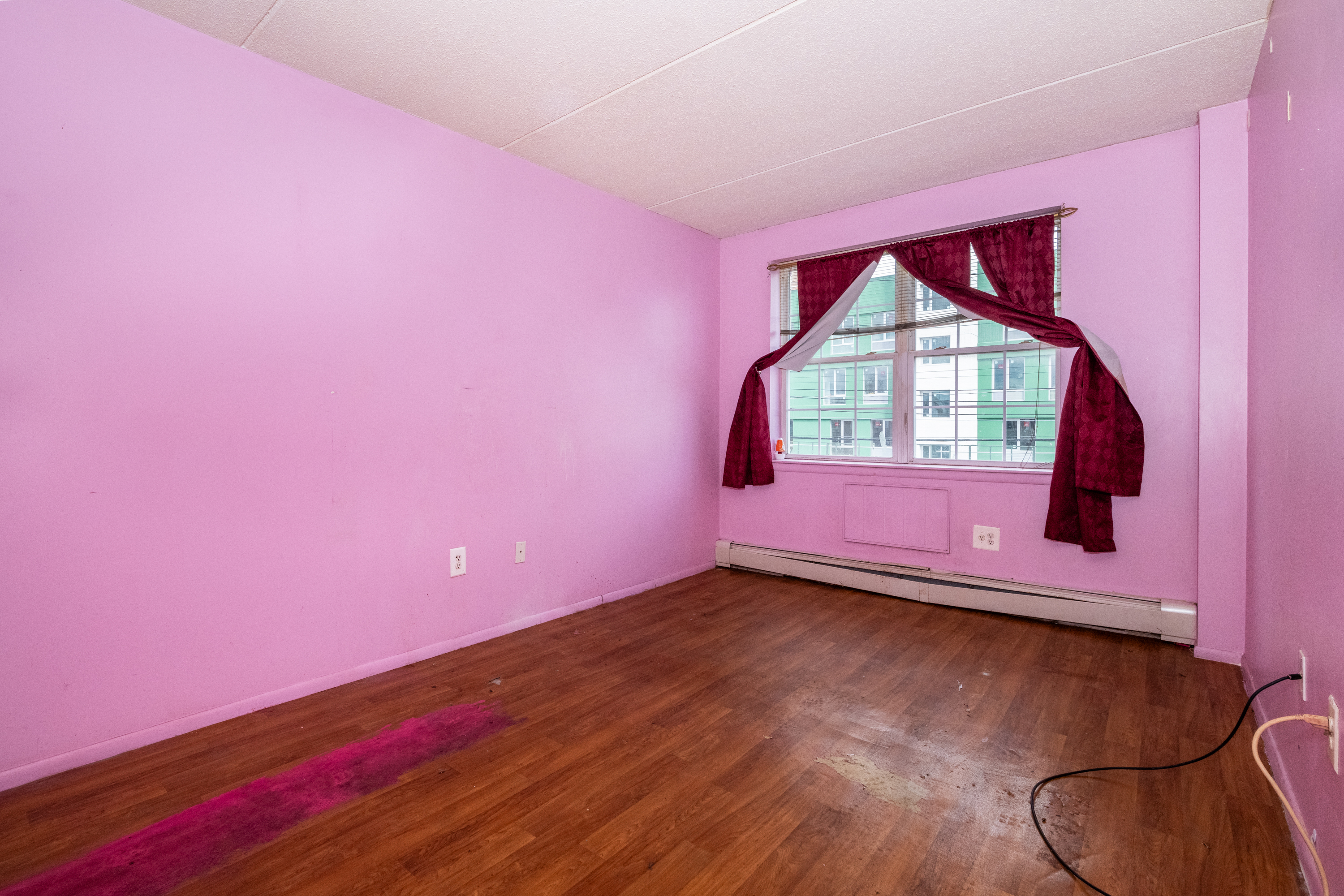 Bronx, New York, 10743, United States, 5 Bedrooms Bedrooms, ,3 BathroomsBathrooms,Residential,For Sale,1823007