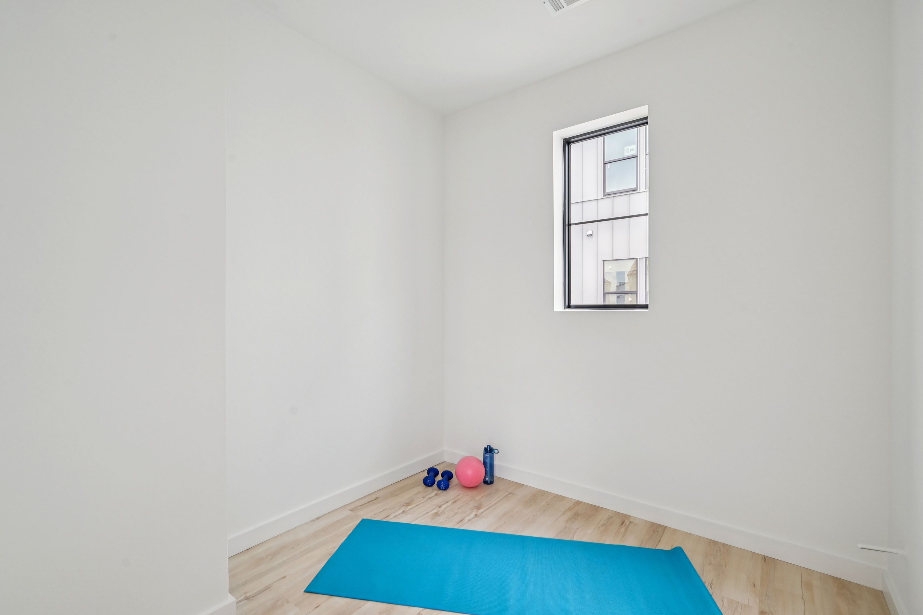  Spanish Style in the Cedars - 物件實景