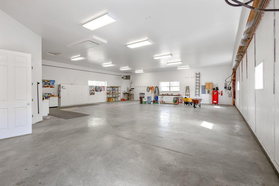 Prineville, Oregon, 97754, United States, 3 Bedrooms Bedrooms, ,3 BathroomsBathrooms,Residential,For Sale,1770738