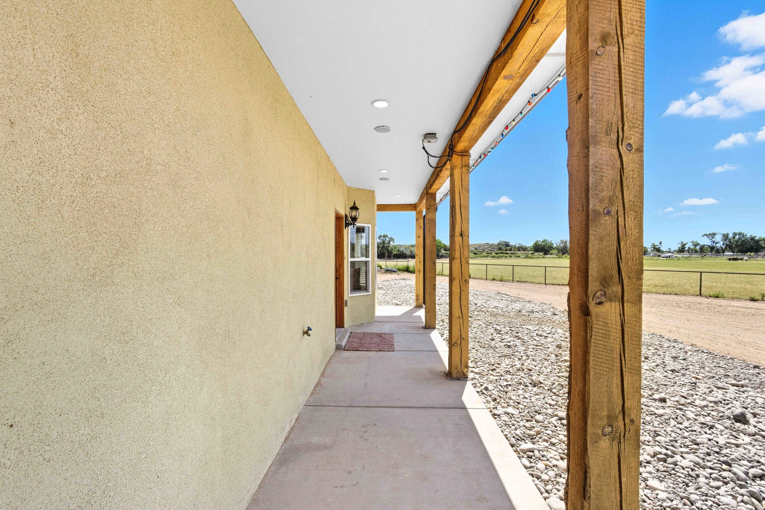 Veguita, New Mexico, 87062, United States, 4 Bedrooms Bedrooms, ,2 BathroomsBathrooms,Residential,For Sale,1974497