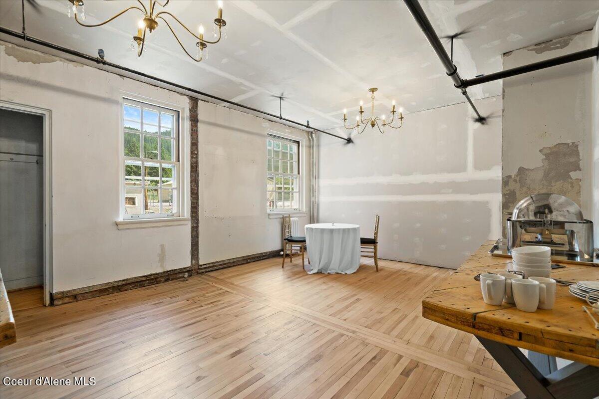 Silverton, Idaho, 83867, United States, 36 Bedrooms Bedrooms, ,Residential,For Sale,1974428