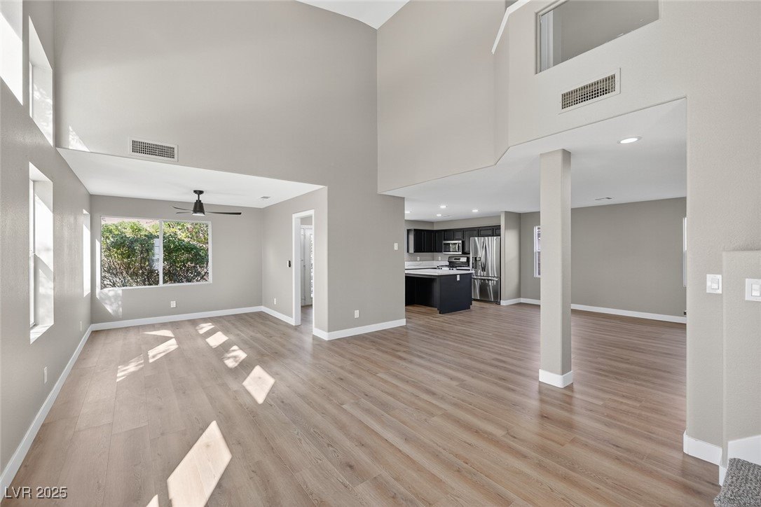 Las Vegas, Nevada, 89117, United States, 4 Bedrooms Bedrooms, ,3 BathroomsBathrooms,Residential,For Sale,1978159