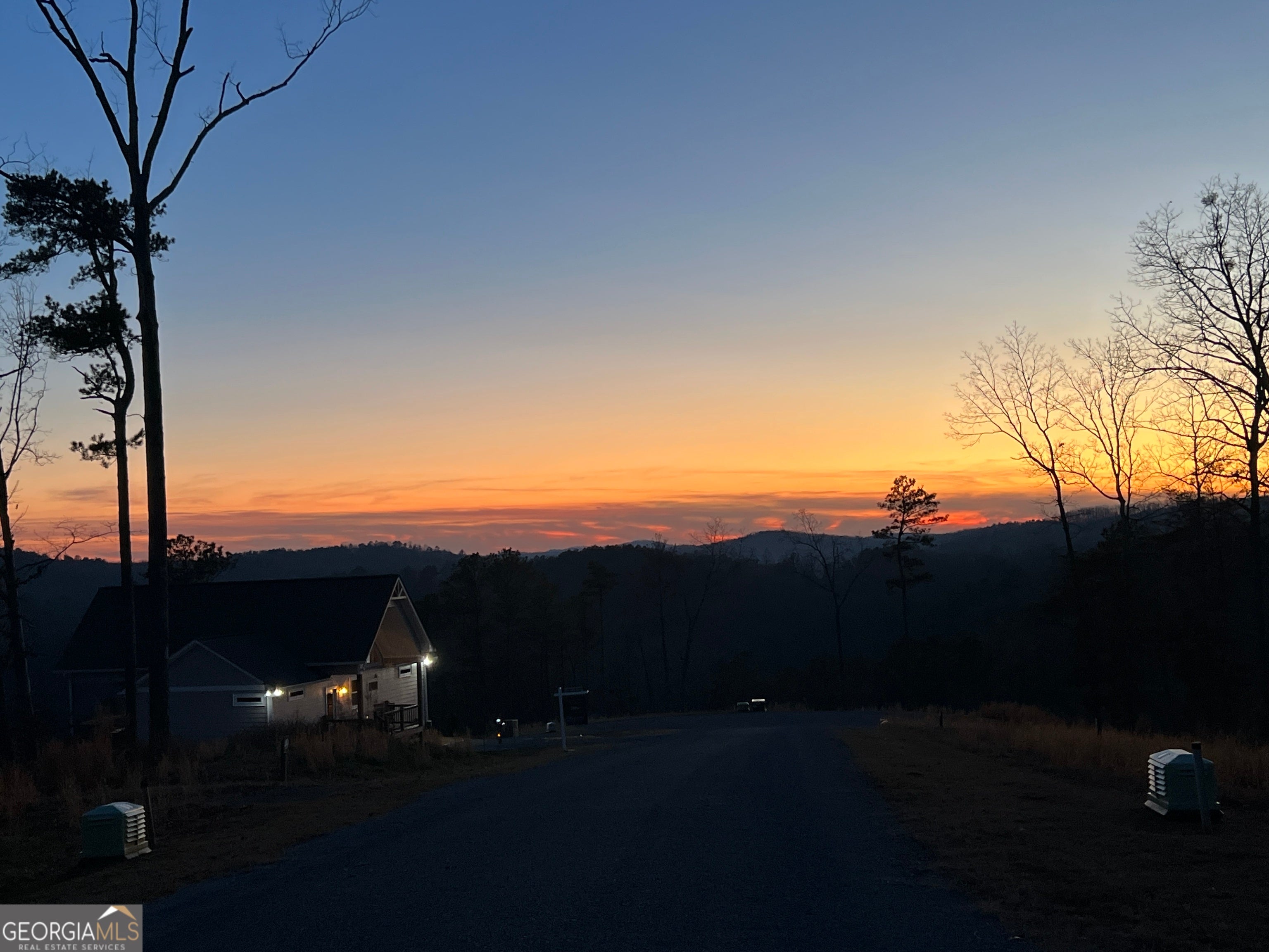 Ellijay, Georgia, 30540, United States, 3 Bedrooms Bedrooms, ,3 BathroomsBathrooms,Residential,For Sale,1858970