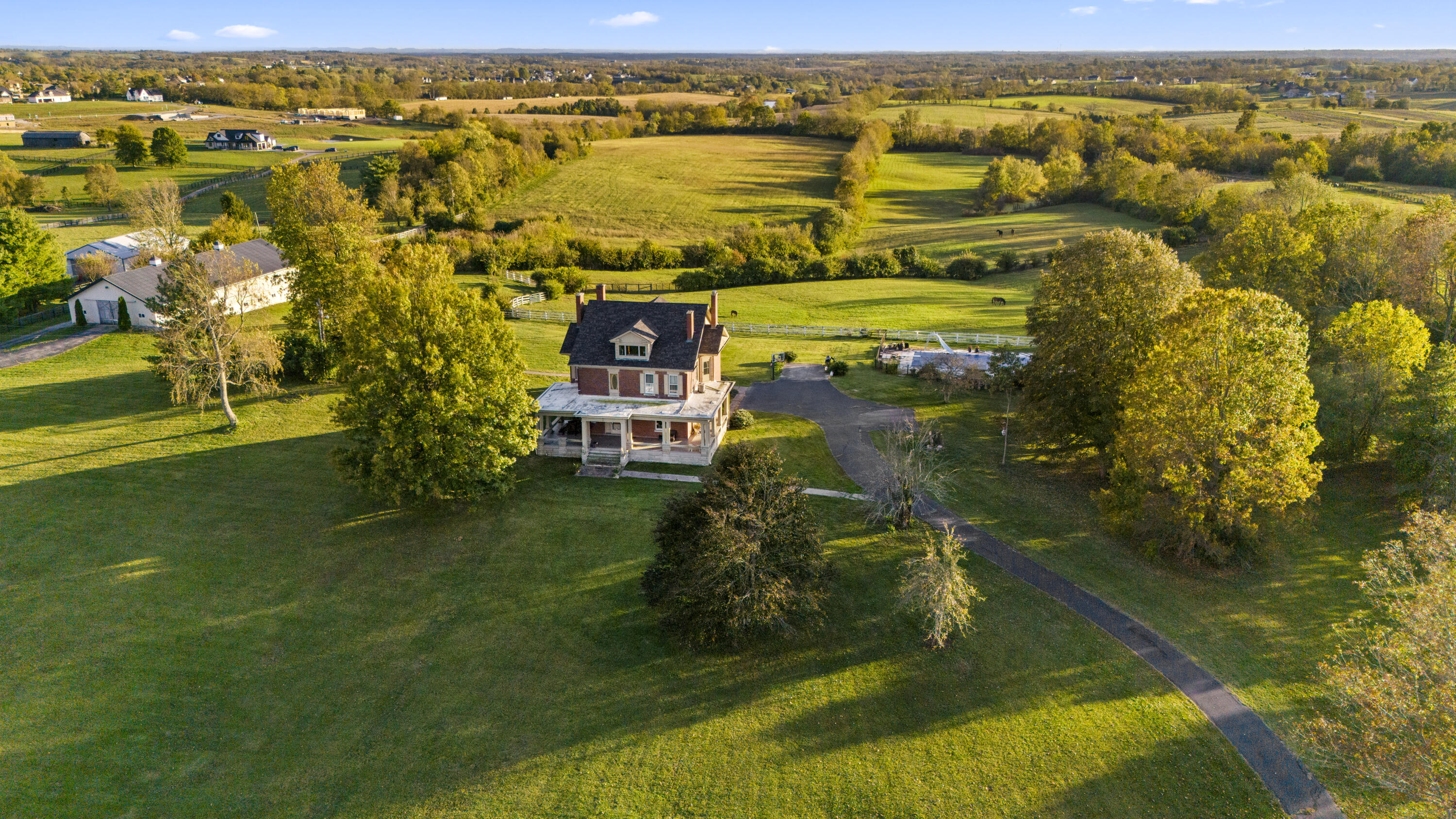 Winchester, Kentucky, 40391, United States, 3 Bedrooms Bedrooms, ,3 BathroomsBathrooms,Residential,For Sale,1992796