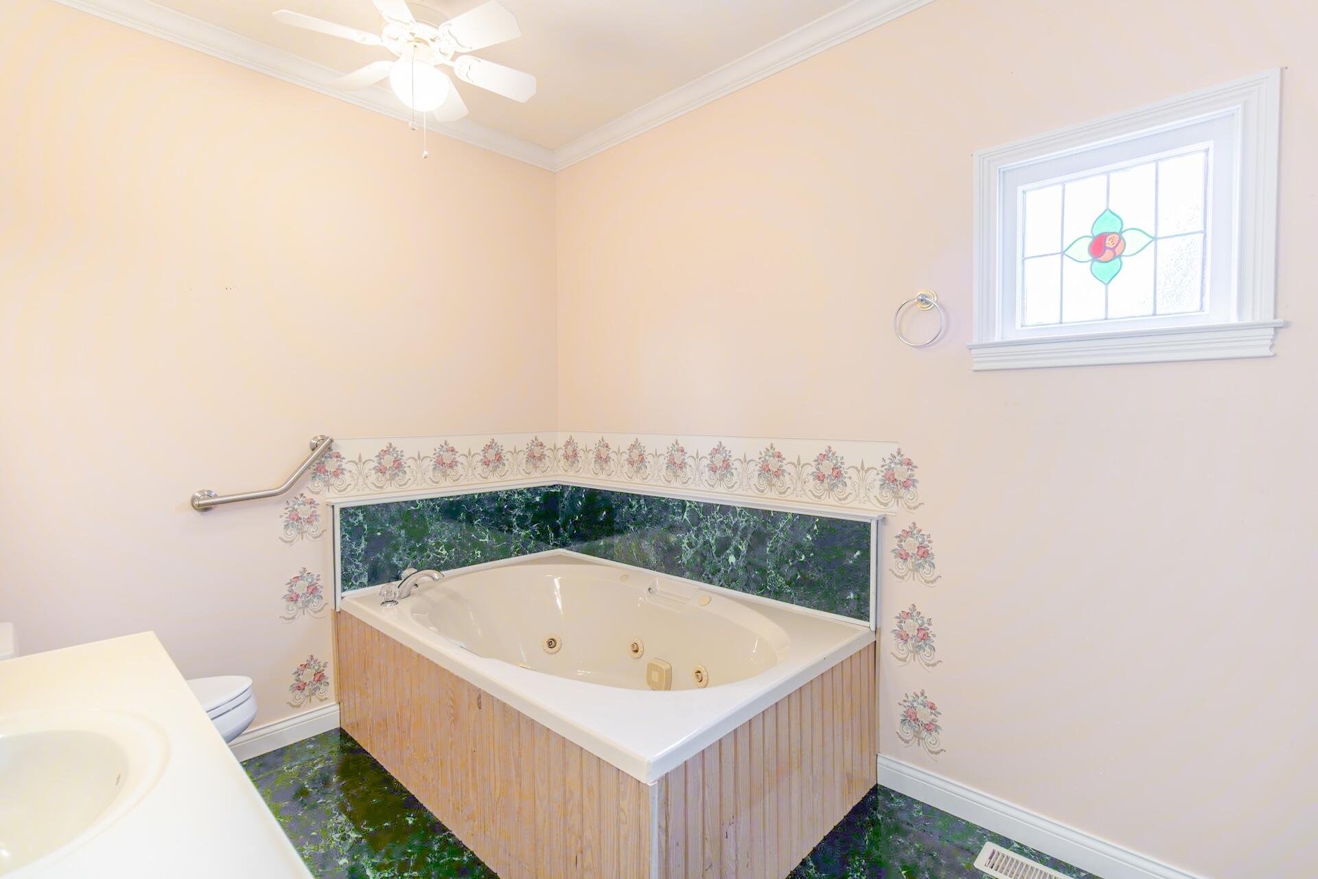 Glencoe, Kentucky, 41046, United States, 5 Bedrooms Bedrooms, ,4 BathroomsBathrooms,Residential,For Sale,1921882