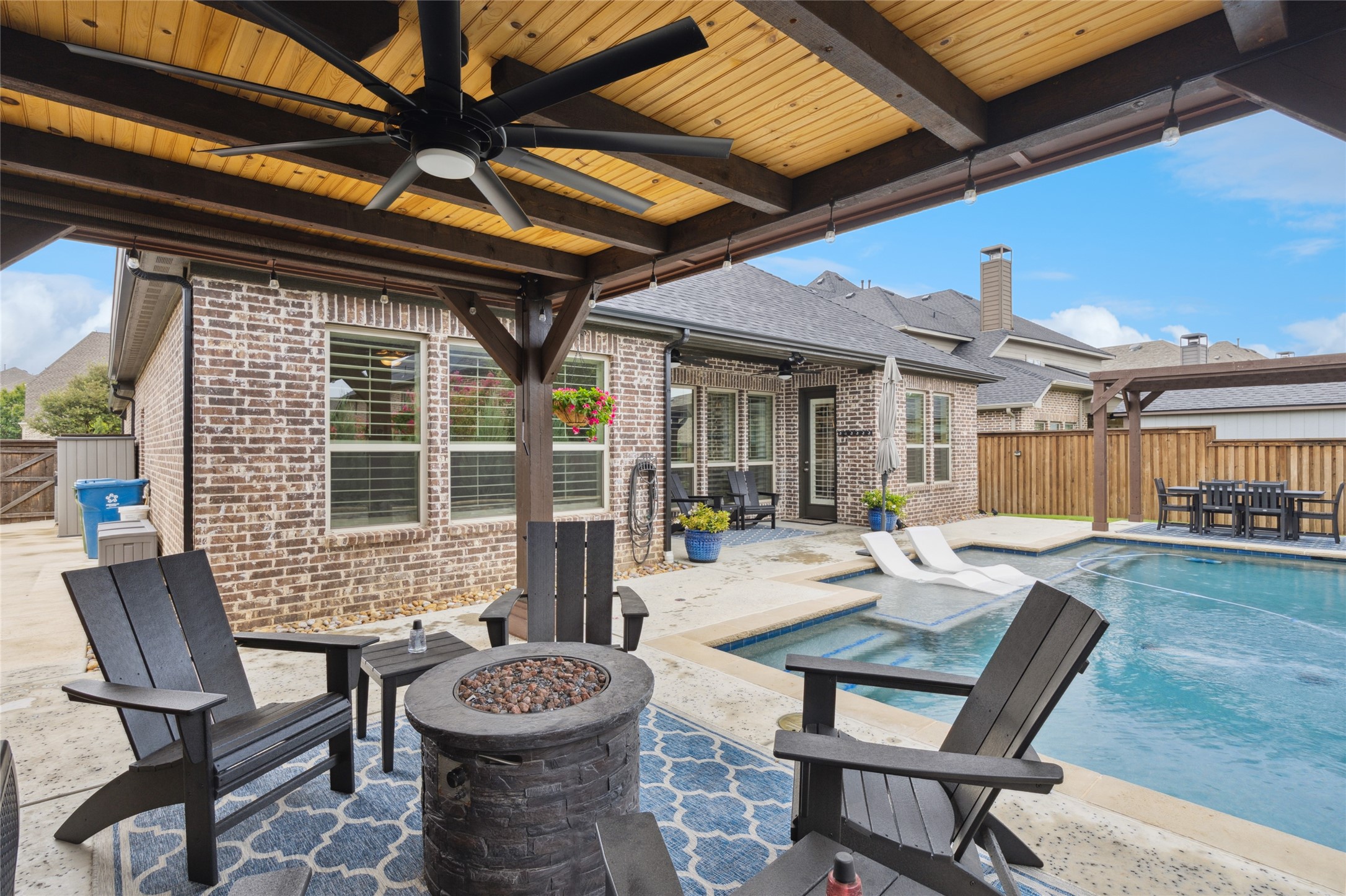 Roanoke, Texas, 76262, United States, 3 Bedrooms Bedrooms, ,3 BathroomsBathrooms,Residential,For Sale,1926228