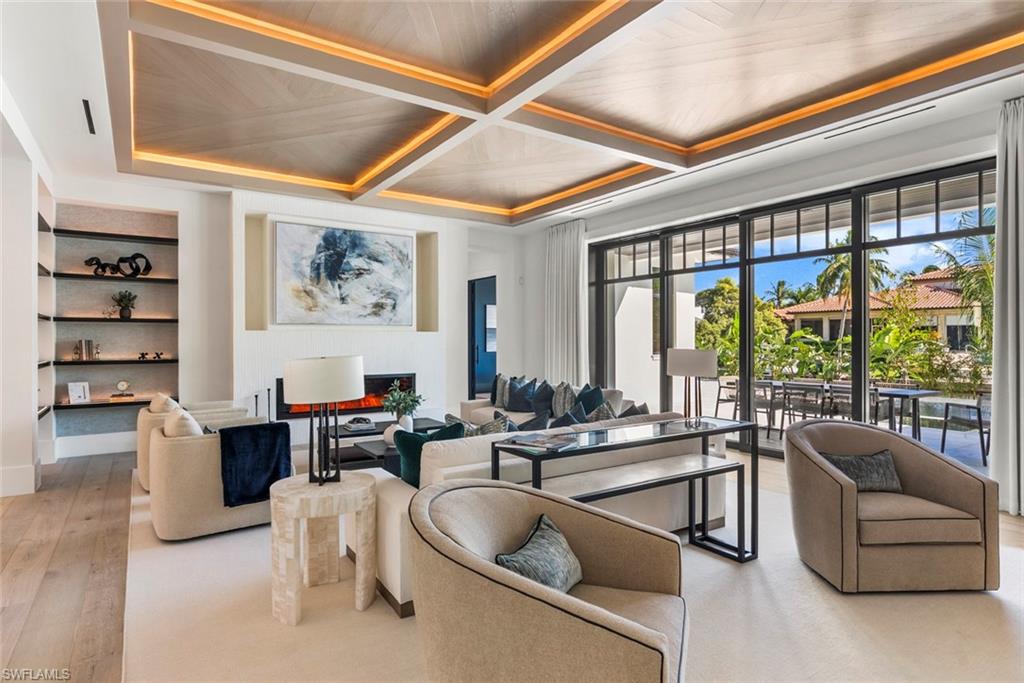 Naples, Florida, 34102, United States, 4 Bedrooms Bedrooms, ,6 BathroomsBathrooms,Residential,For Sale,2003055