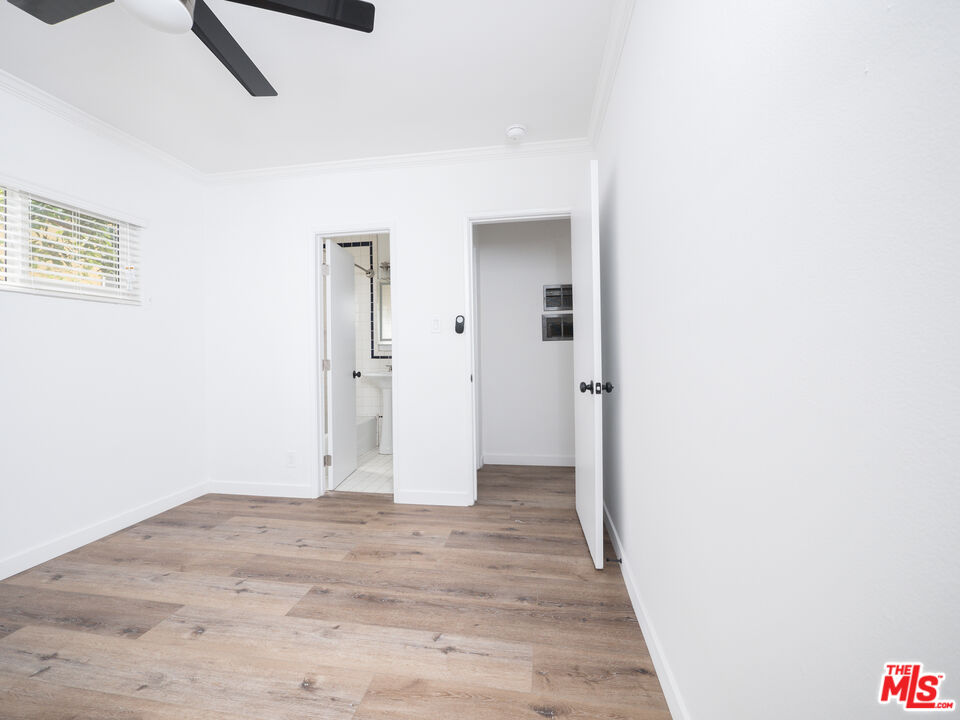 Los Angeles, California, 90066, United States, 4 Bedrooms Bedrooms, ,Residential,For Sale,1705124
