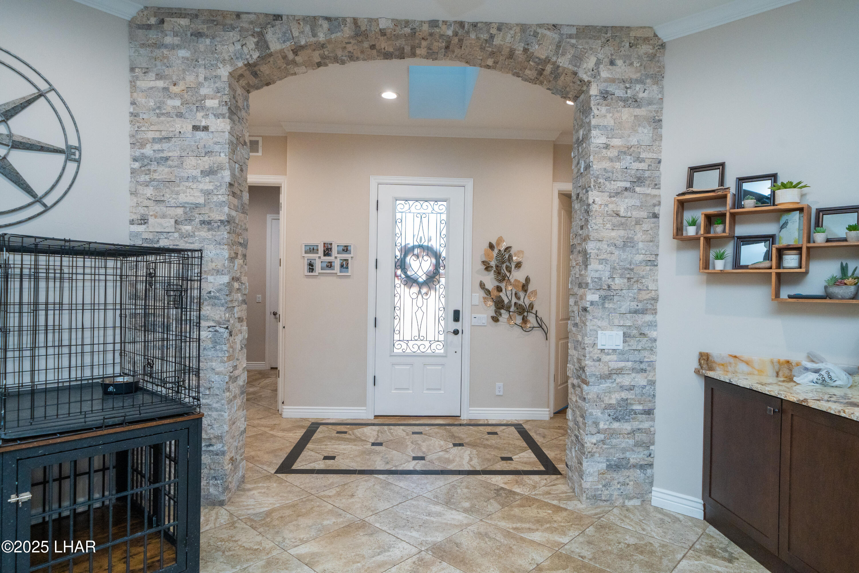 Lake Havasu City, Arizona, 86403, United States, 3 Bedrooms Bedrooms, ,4 BathroomsBathrooms,Residential,For Sale,1827027