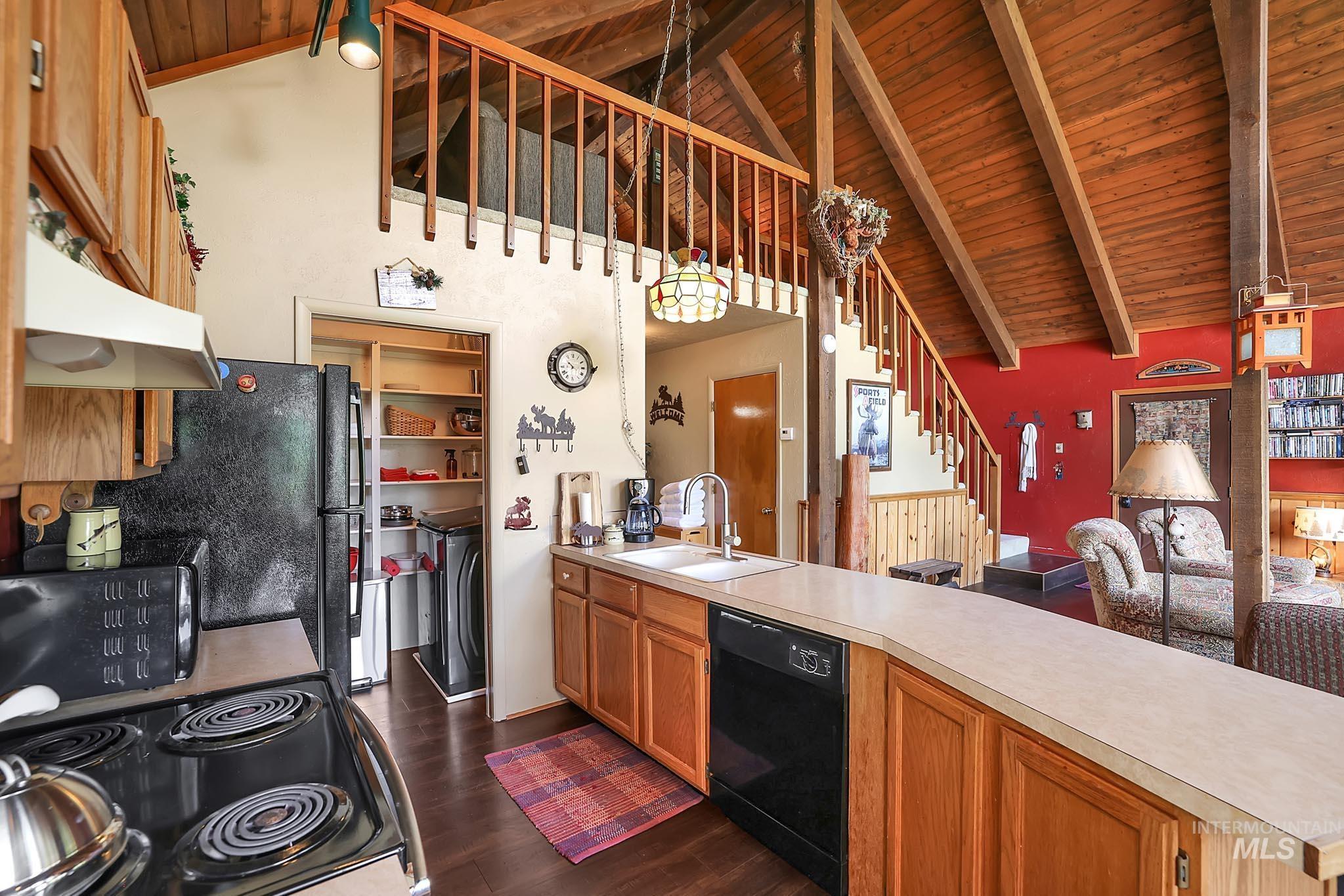 New Meadows, Idaho, 83654, United States, 2 Bedrooms Bedrooms, ,Residential,For Sale,1847899