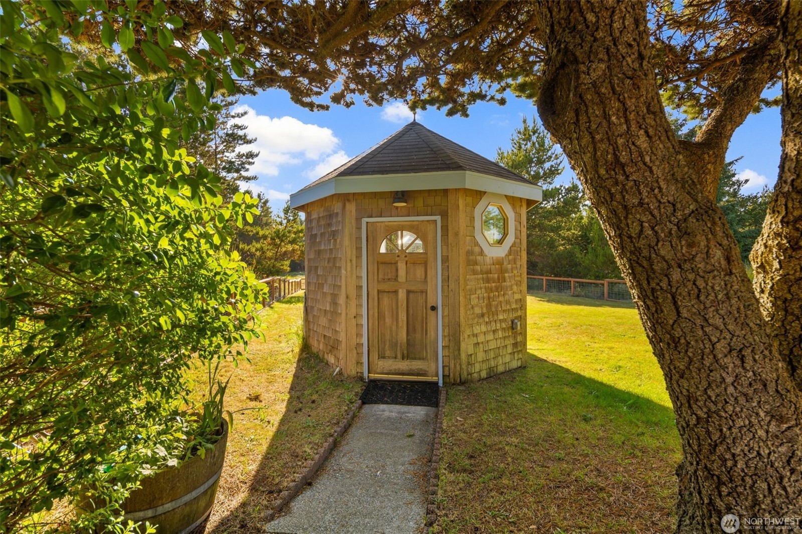 Long Beach, Washington, 98631, United States, 8 Bedrooms Bedrooms, ,6 BathroomsBathrooms,Residential,For Sale,1976396