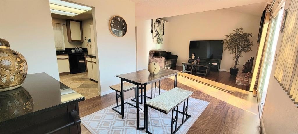 Oceanside, California, 92057, United States, 3 Bedrooms Bedrooms, ,3 BathroomsBathrooms,Residential,For Sale,1950821