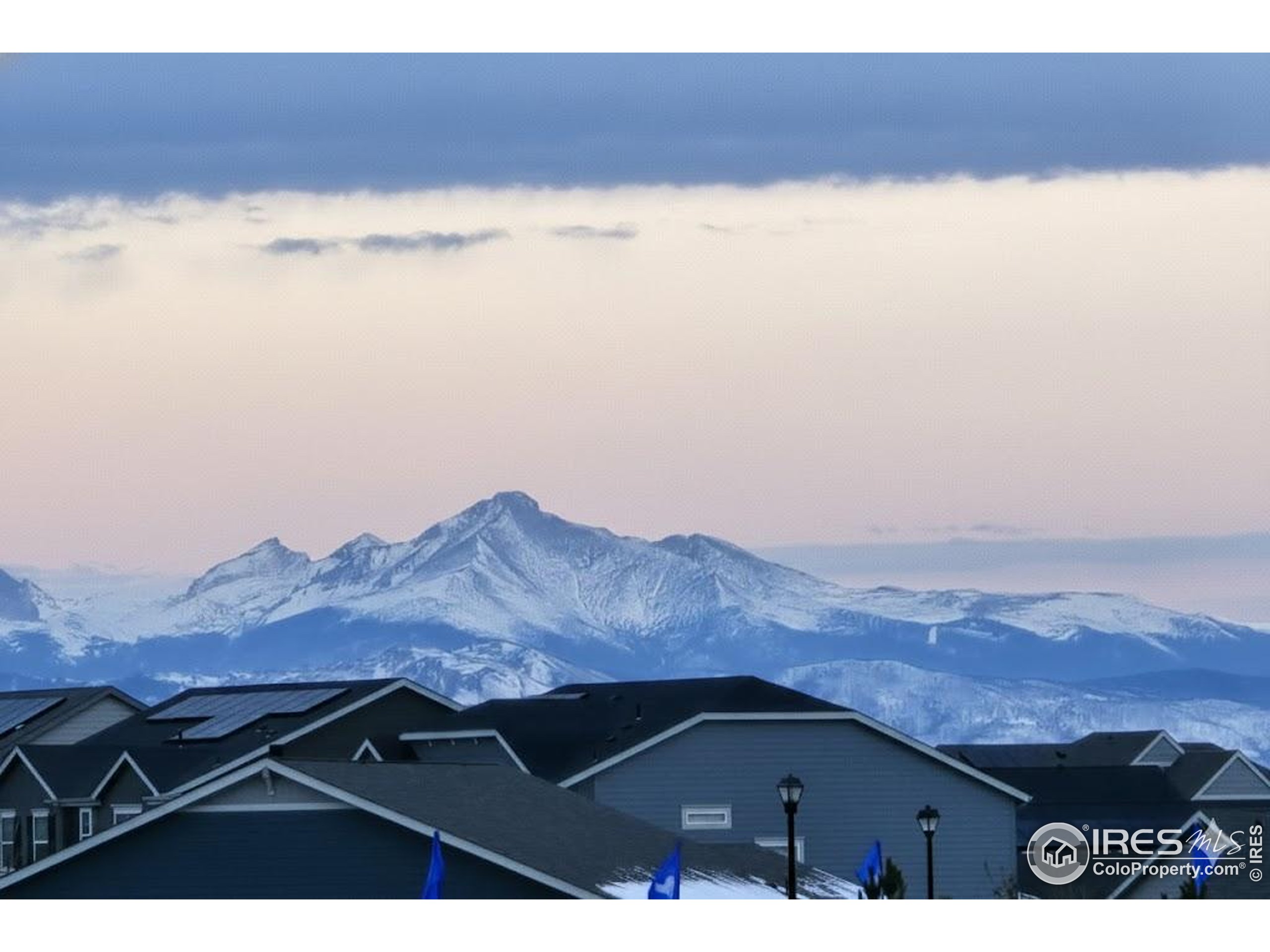 Thornton, Colorado, 80602, United States, 4 Bedrooms Bedrooms, ,4 BathroomsBathrooms,Residential,For Sale,1988981