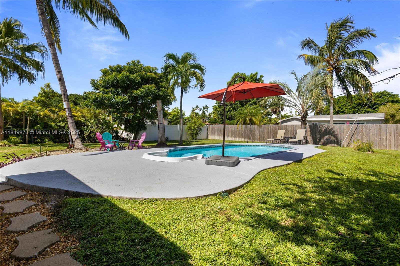 Dania Beach, Florida, 33004, United States, 3 Bedrooms Bedrooms, ,2 BathroomsBathrooms,Residential,For Sale,1907559