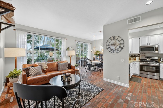 Rancho Santa Margarita, California, 92692, United States, 2 Bedrooms Bedrooms, ,3 BathroomsBathrooms,Residential,For Sale,2049137