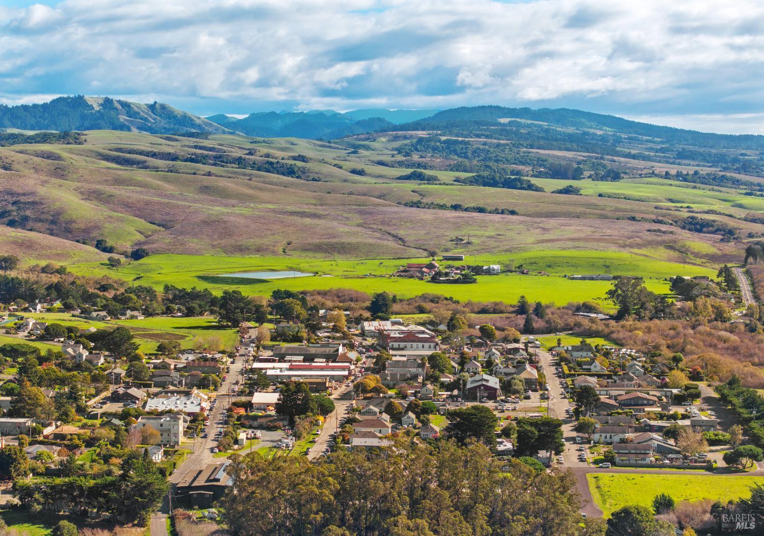 Point Reyes Station, California, 94956, United States, 3 Bedrooms Bedrooms, ,3 BathroomsBathrooms,Residential,For Sale,2002931