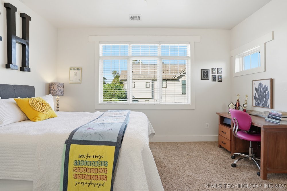 Jenks, Oklahoma, 74037, United States, 5 Bedrooms Bedrooms, ,6 BathroomsBathrooms,Residential,For Sale,1989076