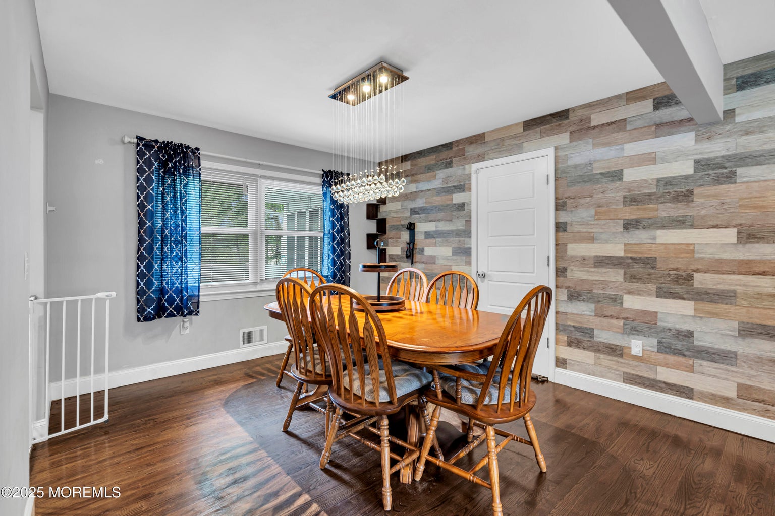 Toms River, New Jersey, 08757, United States, 3 Bedrooms Bedrooms, ,2 BathroomsBathrooms,Residential,For Sale,1923544