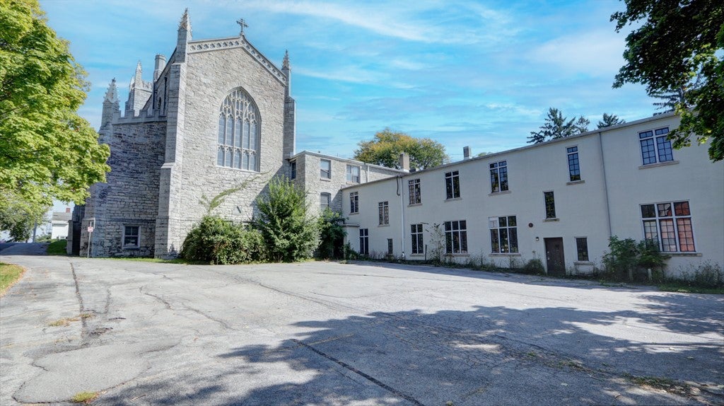 Geneva, New York, 14456, United States, 4 Bedrooms Bedrooms, ,3 BathroomsBathrooms,Residential,For Sale,1901149