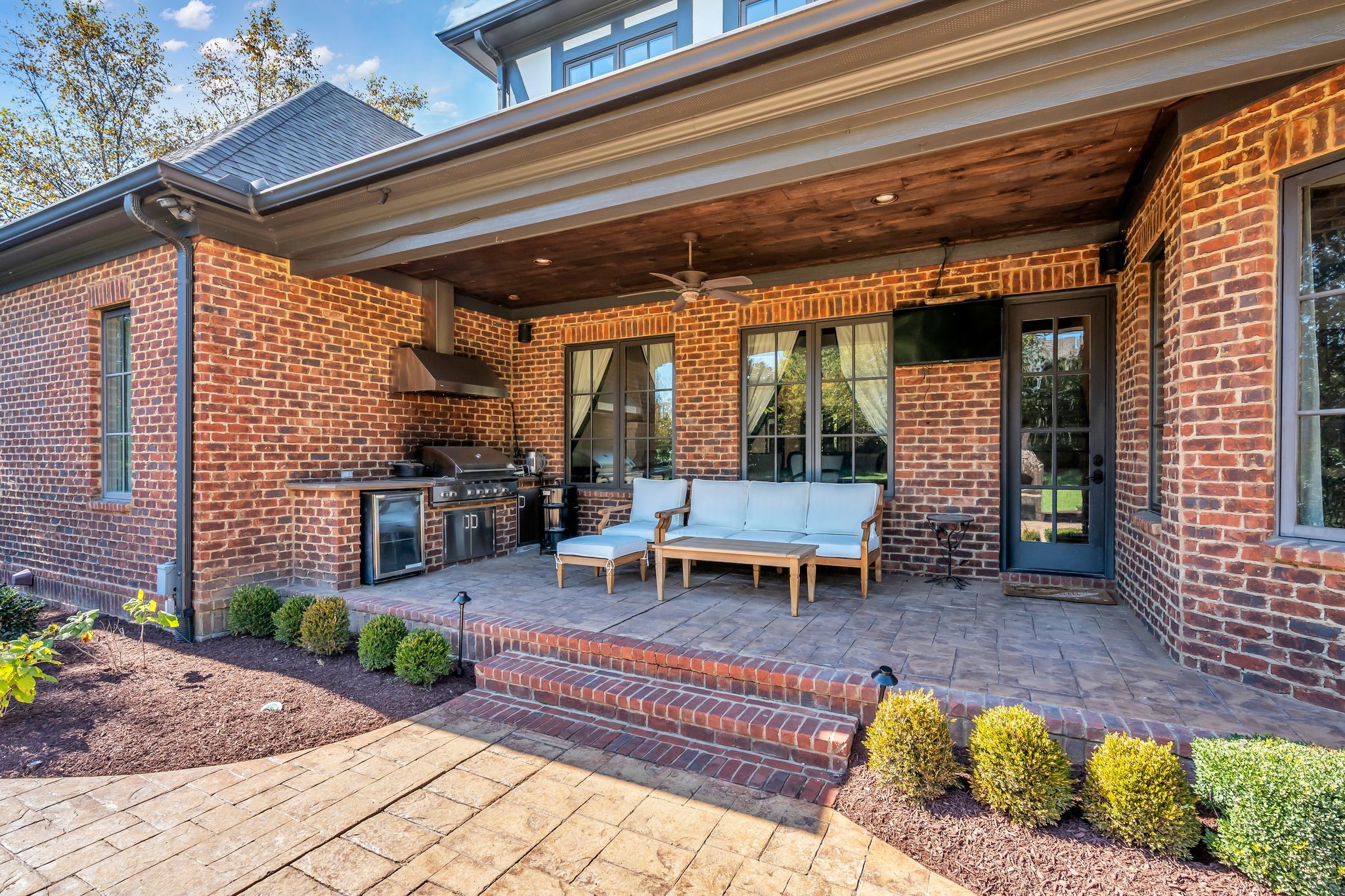 Brentwood, Tennessee, 37027, United States, 5 Bedrooms Bedrooms, ,7 BathroomsBathrooms,Residential,For Sale,2002068