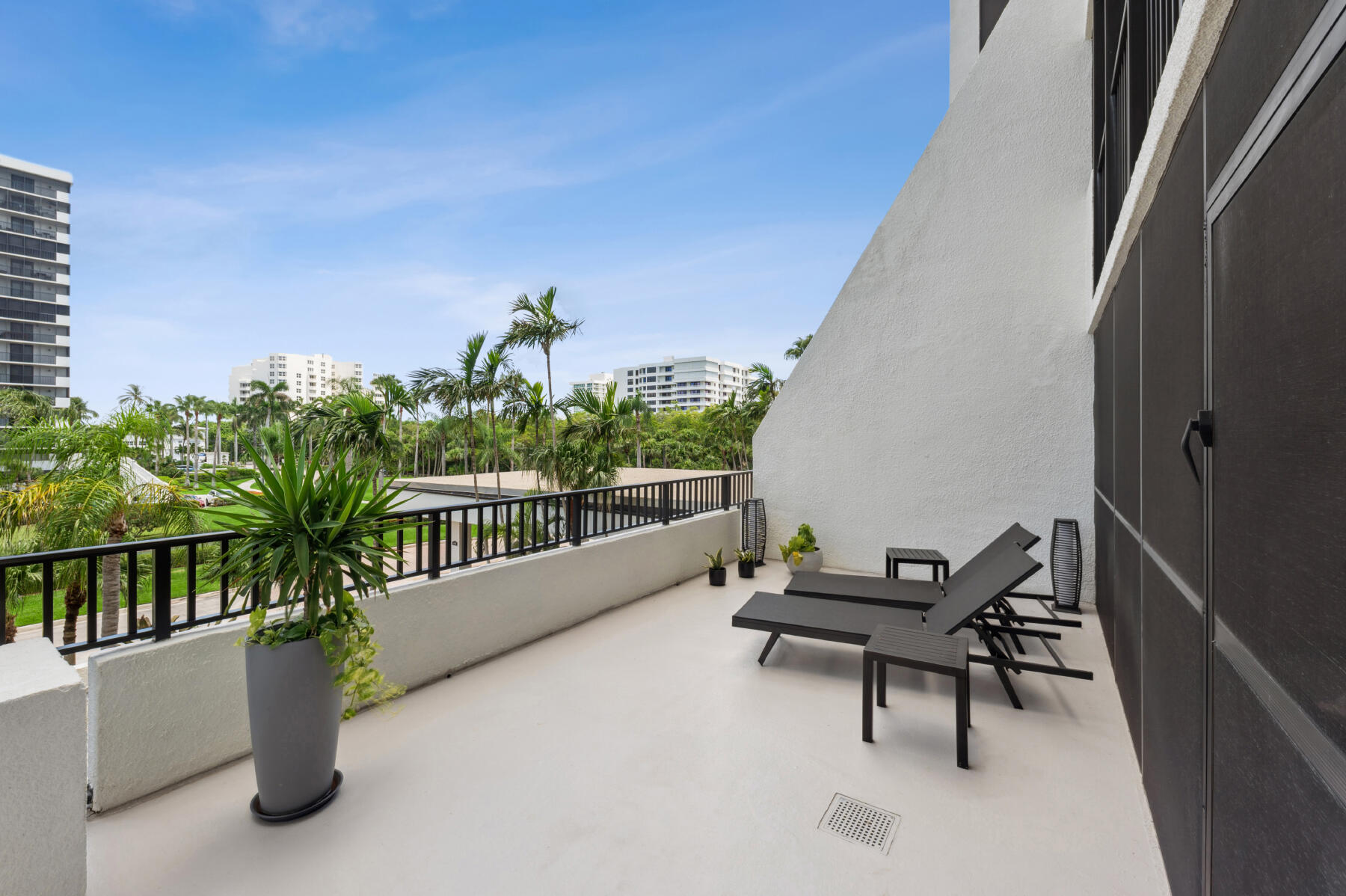 Highland Beach, Florida, 33487, United States, 2 Bedrooms Bedrooms, ,2 BathroomsBathrooms,Residential,For Sale,1912479