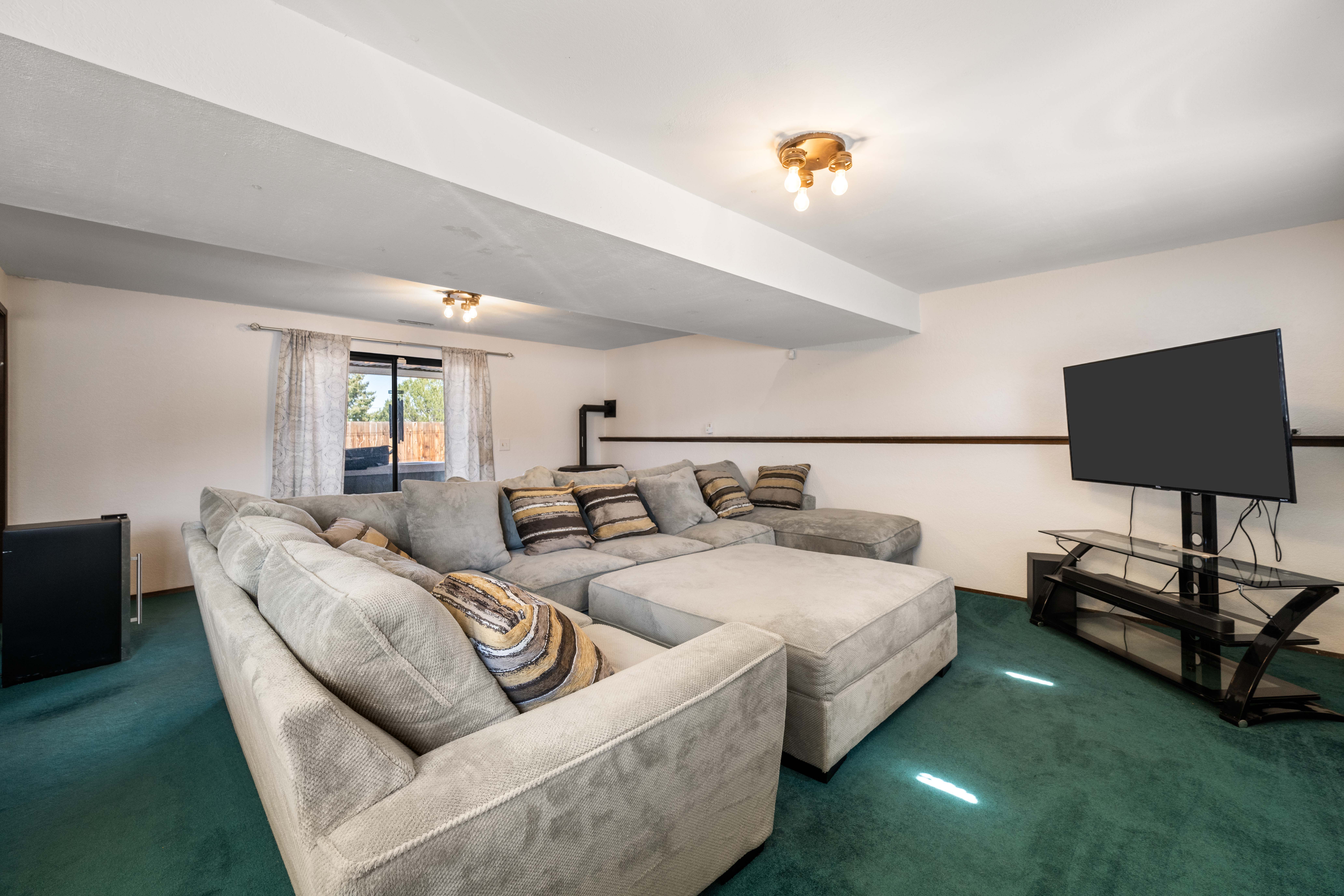  Stunning Views & Solar Panel Efficiency - 物件實景