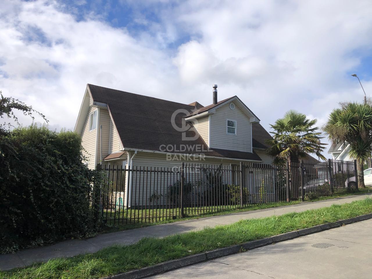 Puerto Varas, Chile, 5 Bedrooms Bedrooms, ,3 BathroomsBathrooms,Residential,For Sale,1991412