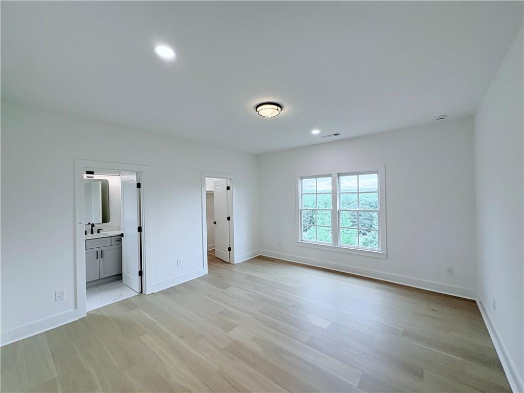 Suwanee, Georgia, 30024, United States, 6 Bedrooms Bedrooms, ,7 BathroomsBathrooms,Residential,For Sale,1795311