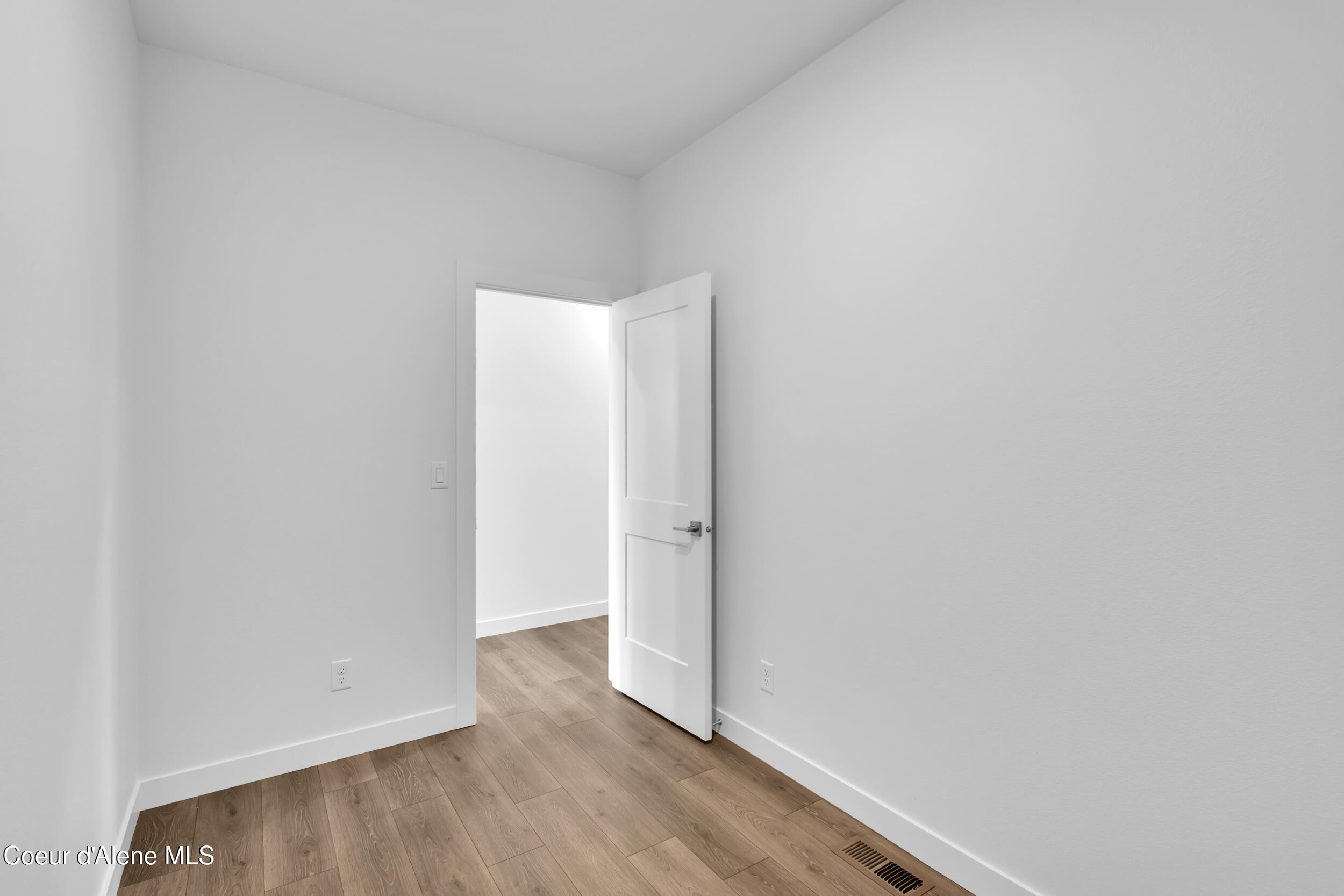 Coeur d'Alene, Idaho, 83815, United States, 3 Bedrooms Bedrooms, ,2 BathroomsBathrooms,Residential,For Sale,1999296