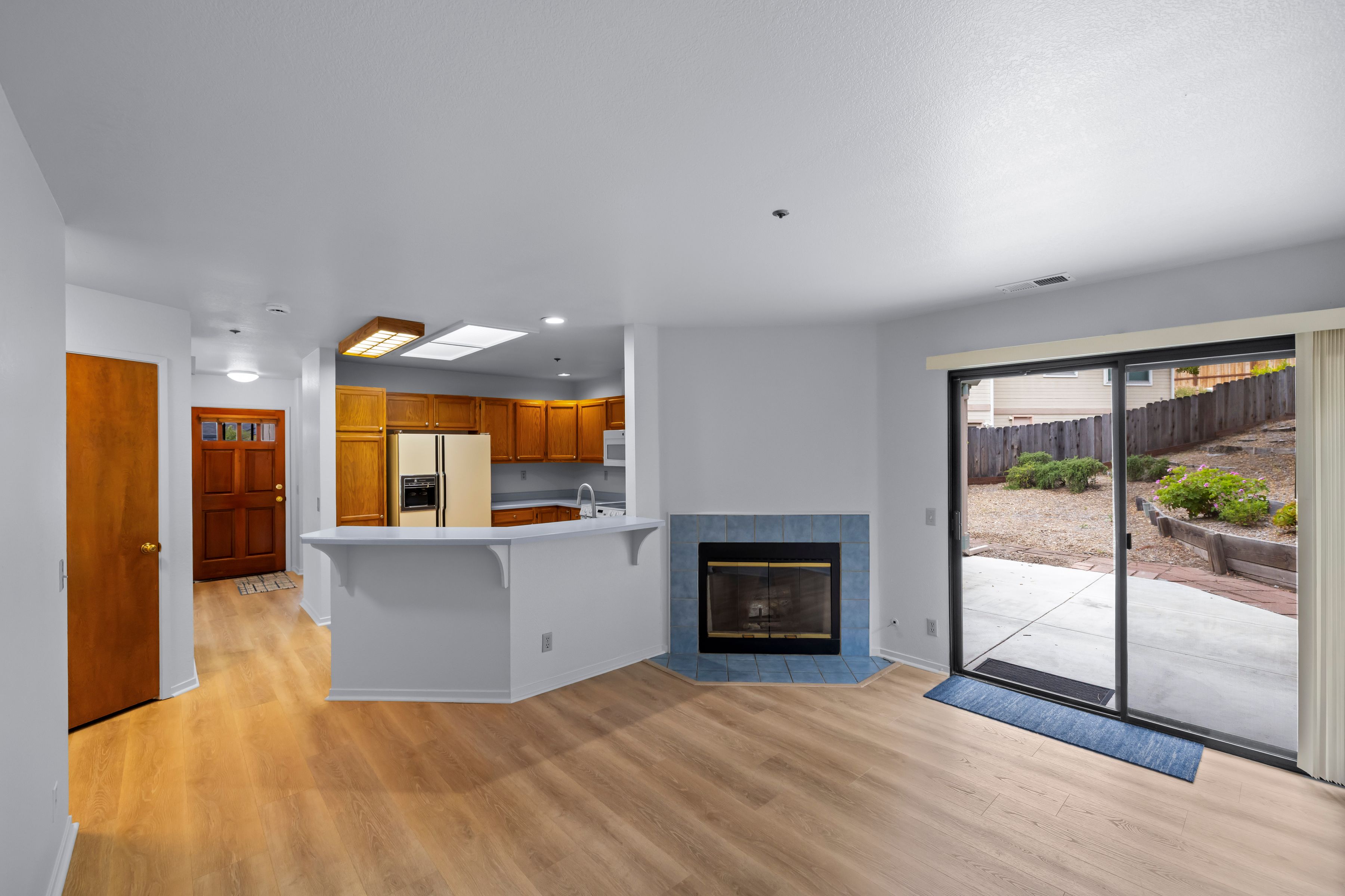  1140 Kimberly Court, Seaside - 物件實景