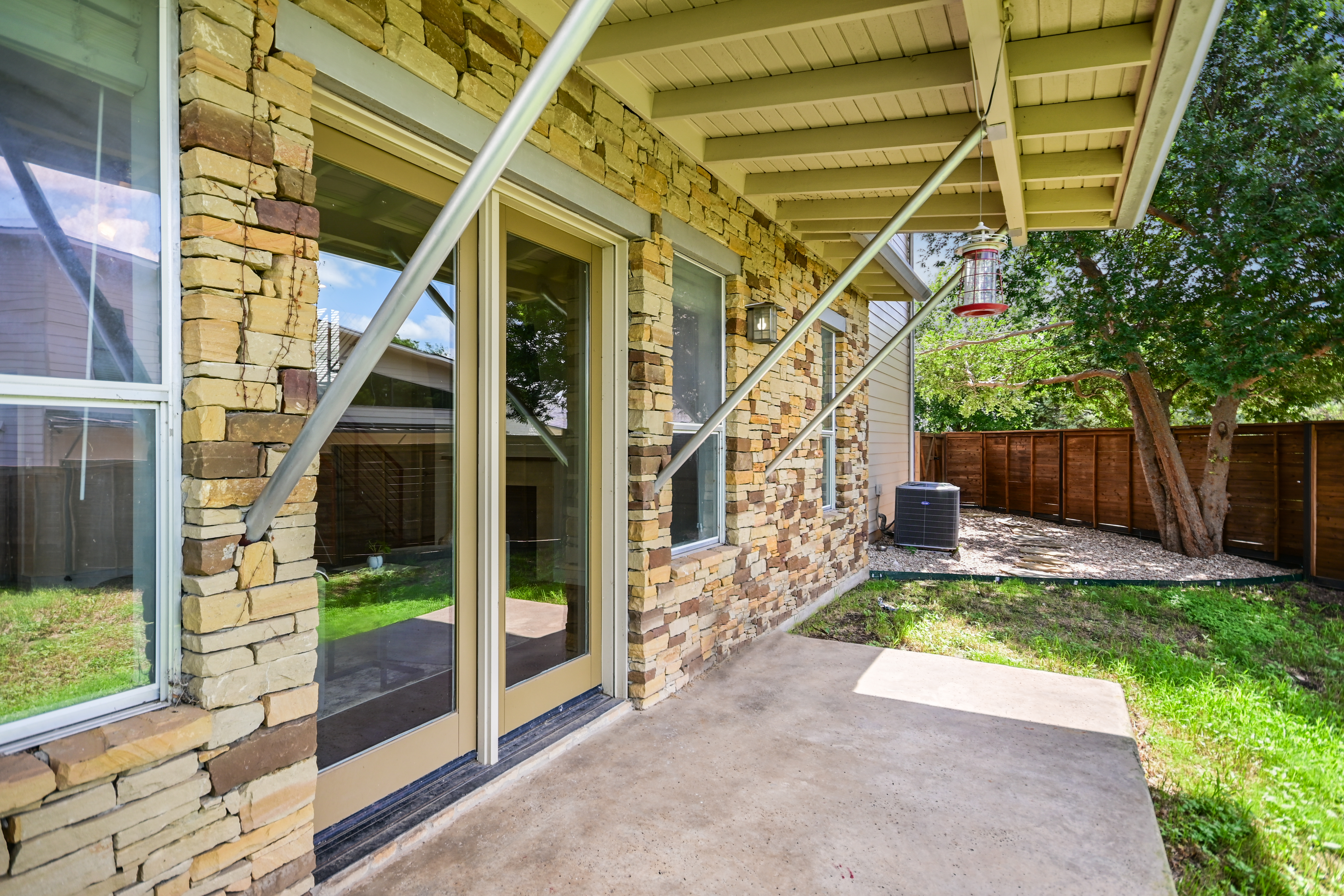  8500 Red Willow Drive Unit A , Austin, TX 78736 - 物件實景