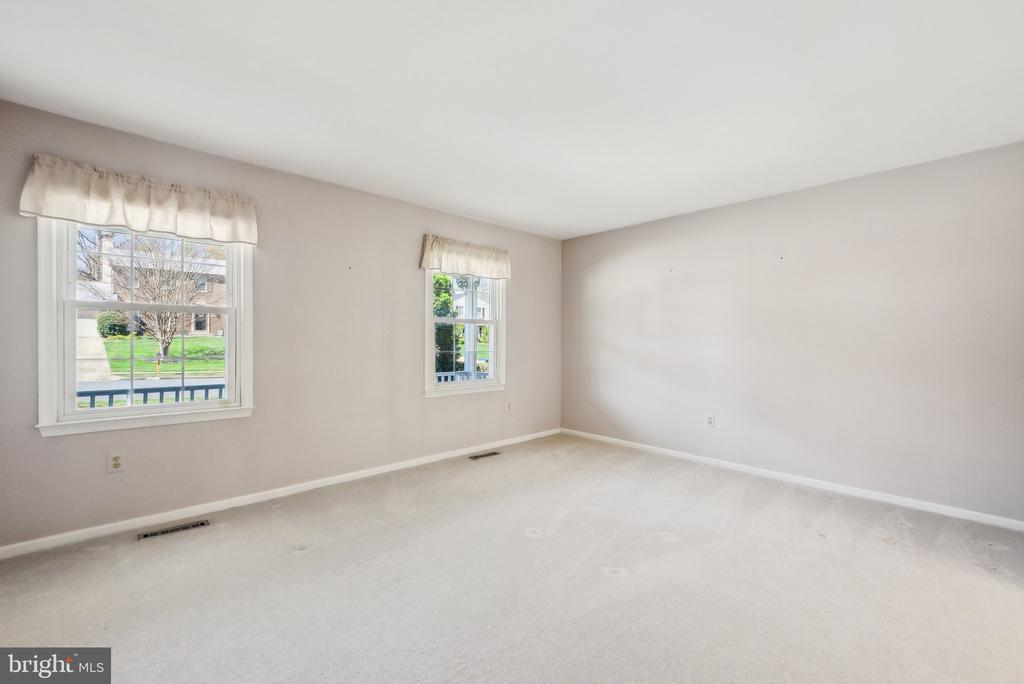 Springfield, Virginia, 22153, United States, 3 Bedrooms Bedrooms, ,3 BathroomsBathrooms,Residential,For Sale,1895799