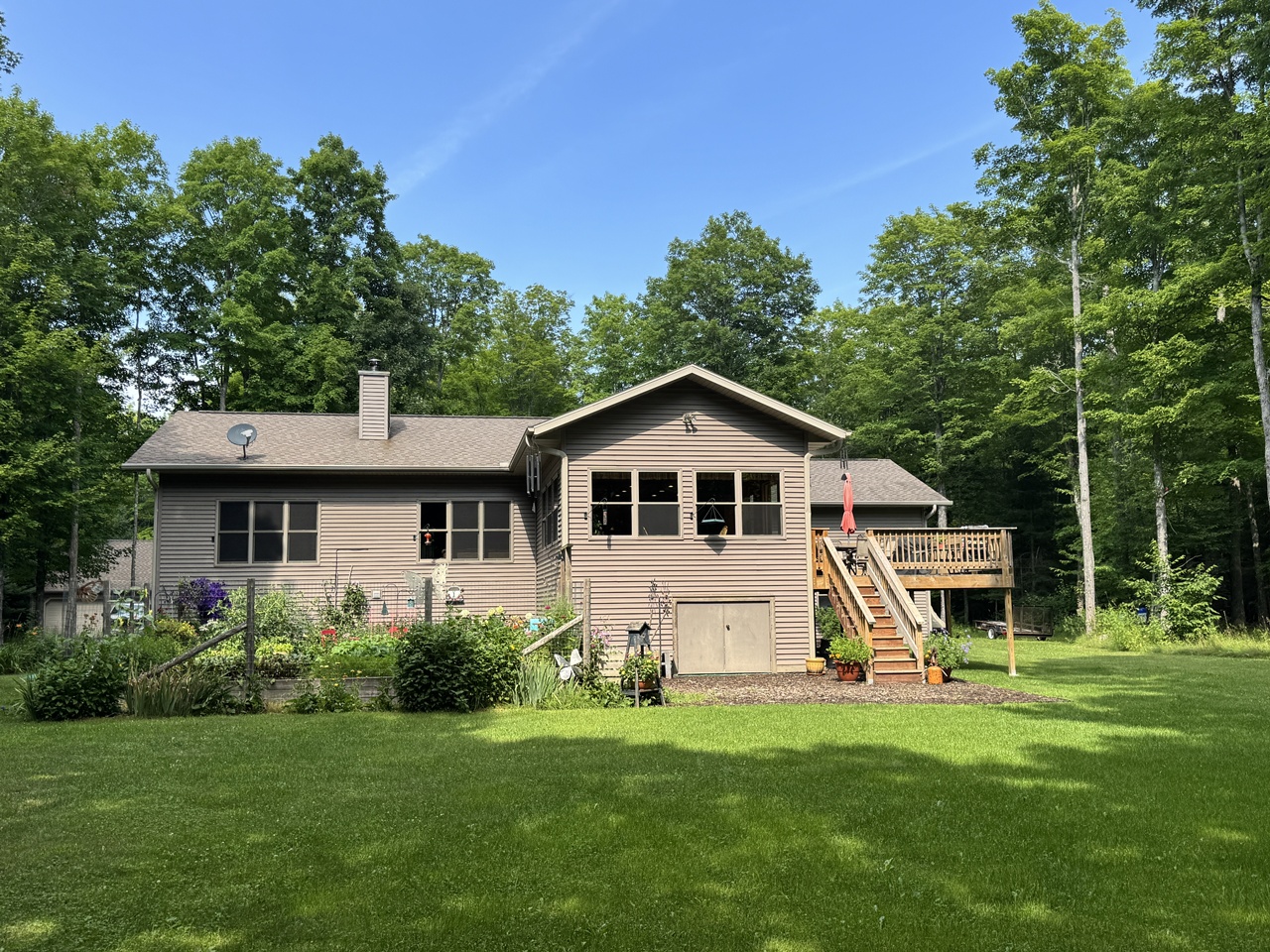 Mercer, Wisconsin, 54547, United States, 32 Bedrooms Bedrooms, ,1 BathroomBathrooms,Residential,For Sale,1872742