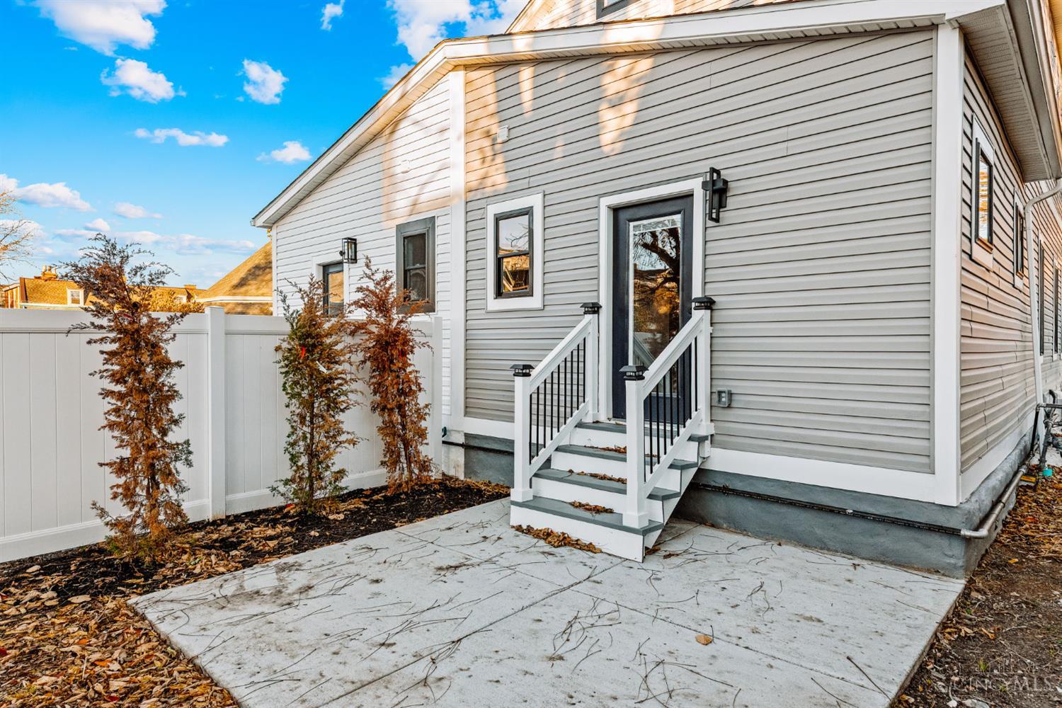 Cincinnati, Ohio, 45207, United States, 3 Bedrooms Bedrooms, ,3 BathroomsBathrooms,Residential,For Sale,1993082