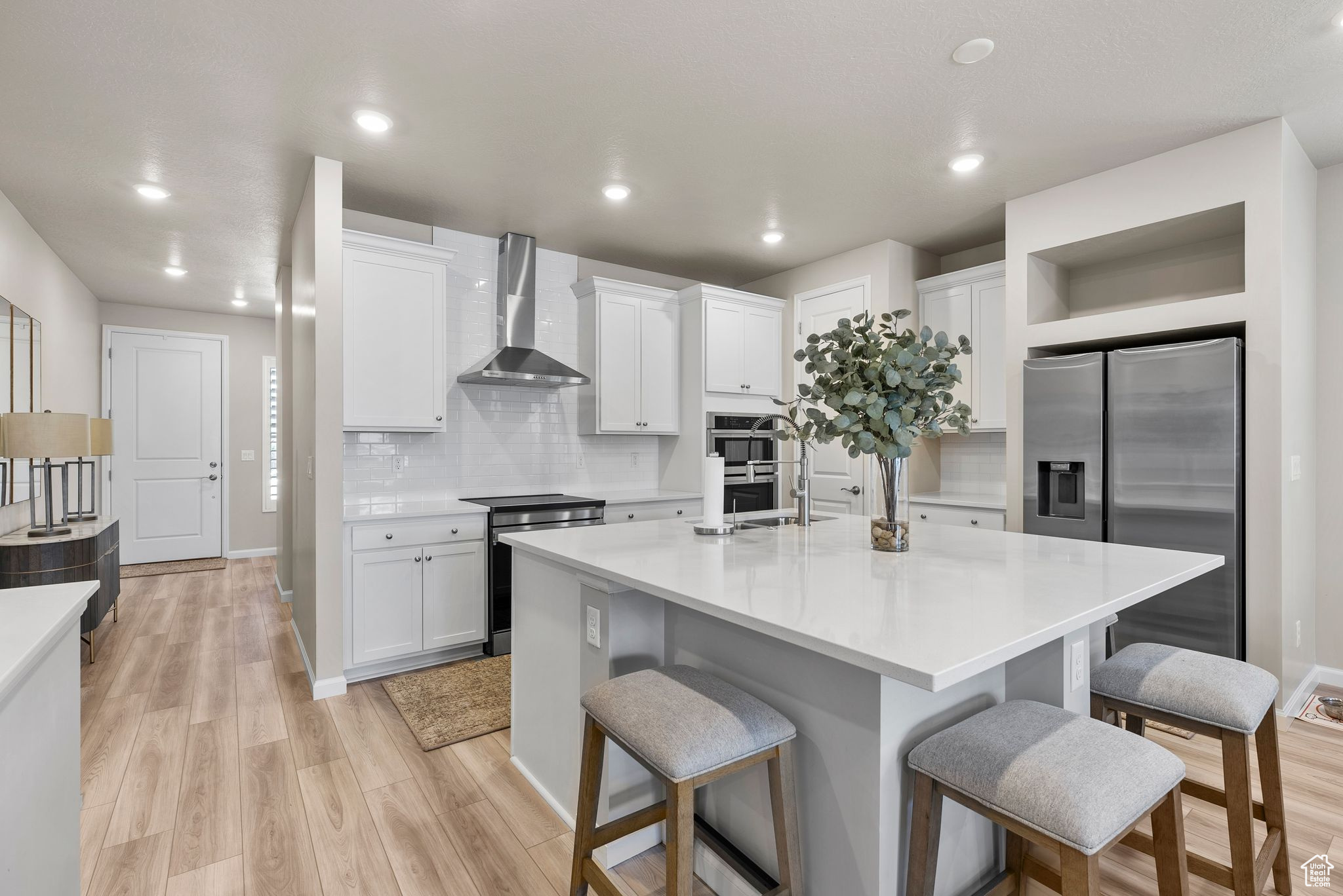 South Jordan, Utah, 84009, United States, 2 Bedrooms Bedrooms, ,3 BathroomsBathrooms,Residential,For Sale,1903673
