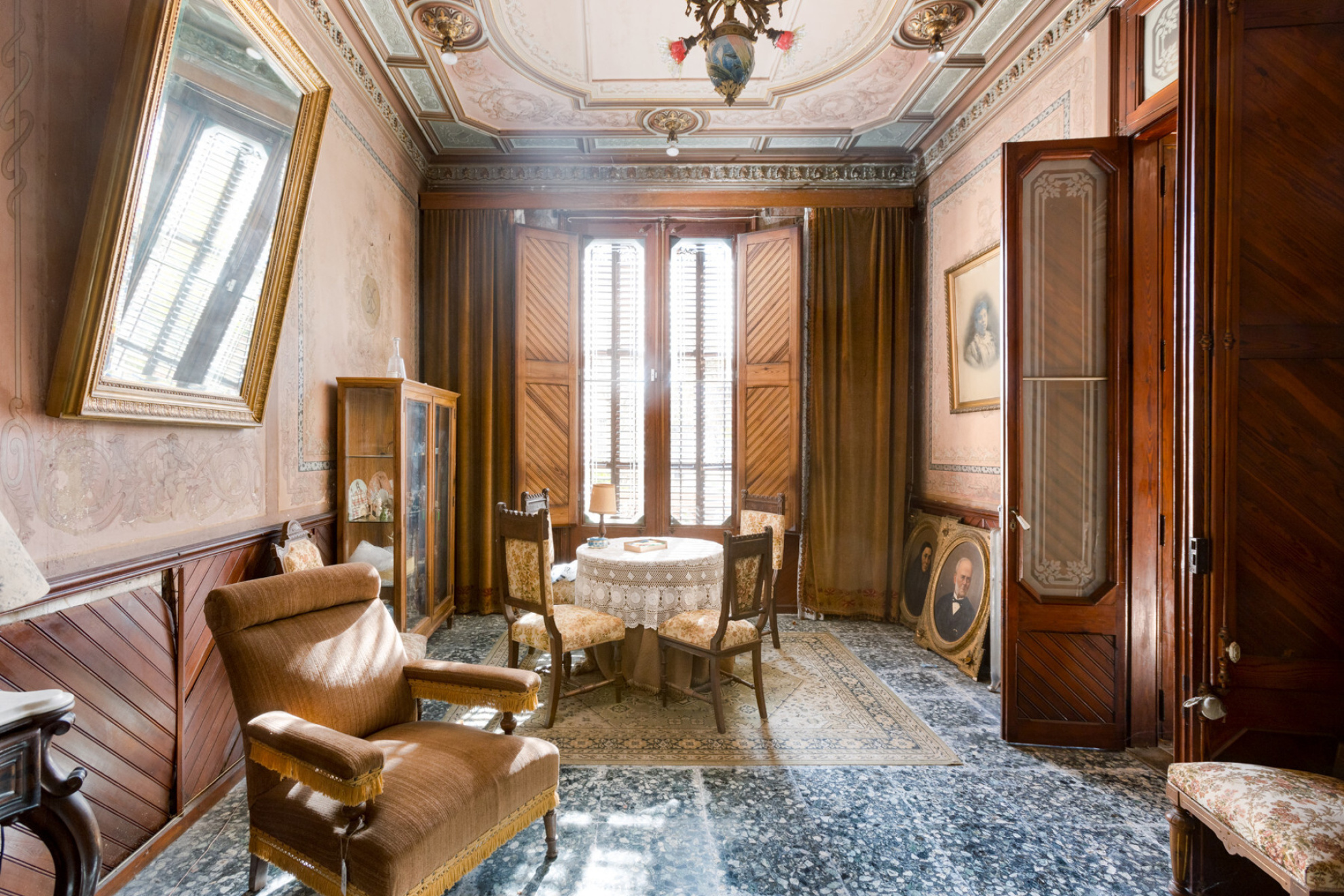  Modernist house to renovate in the center of El Masnou - 物件實景