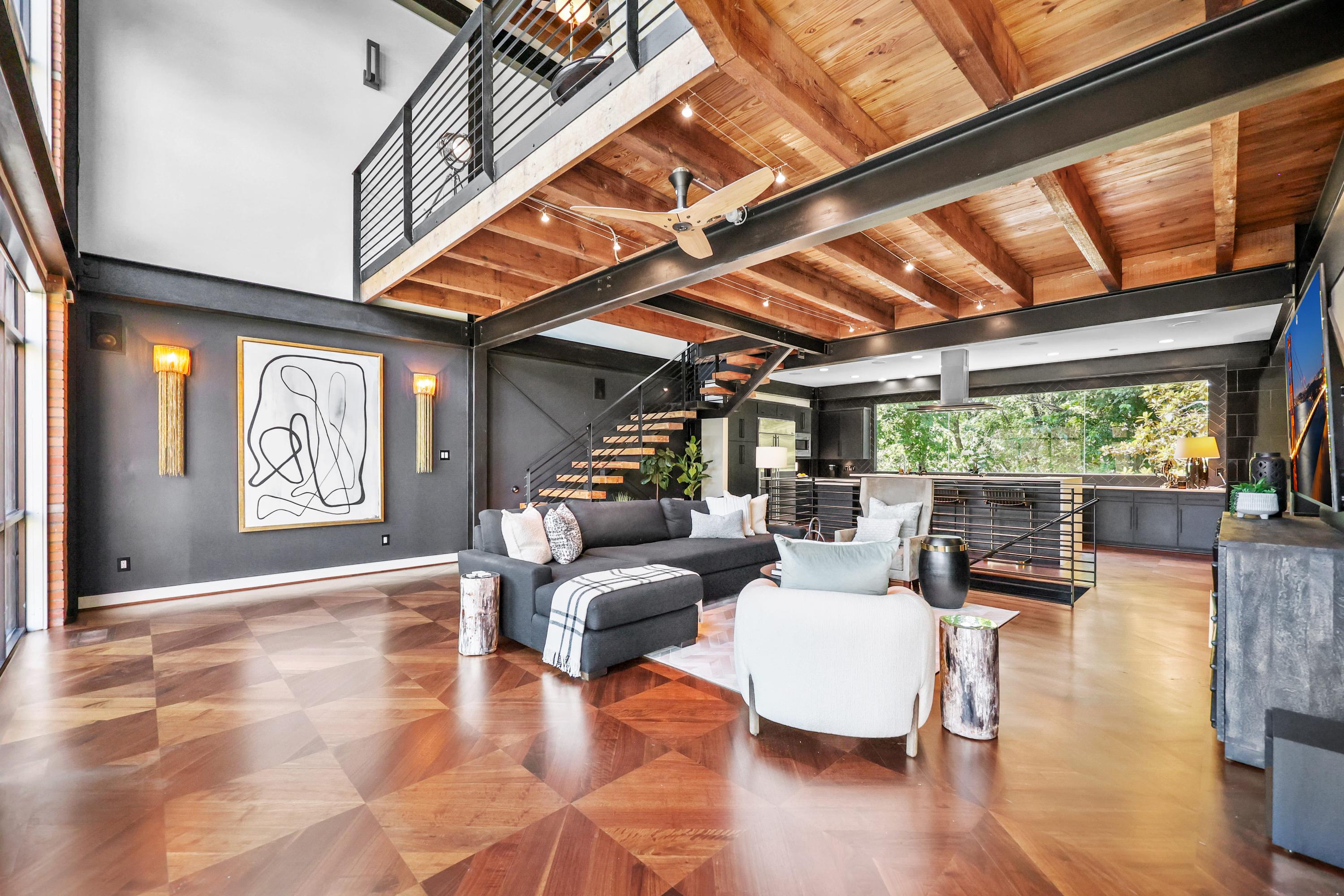 One-of-a-kind Townhome in the Heart of Uptown