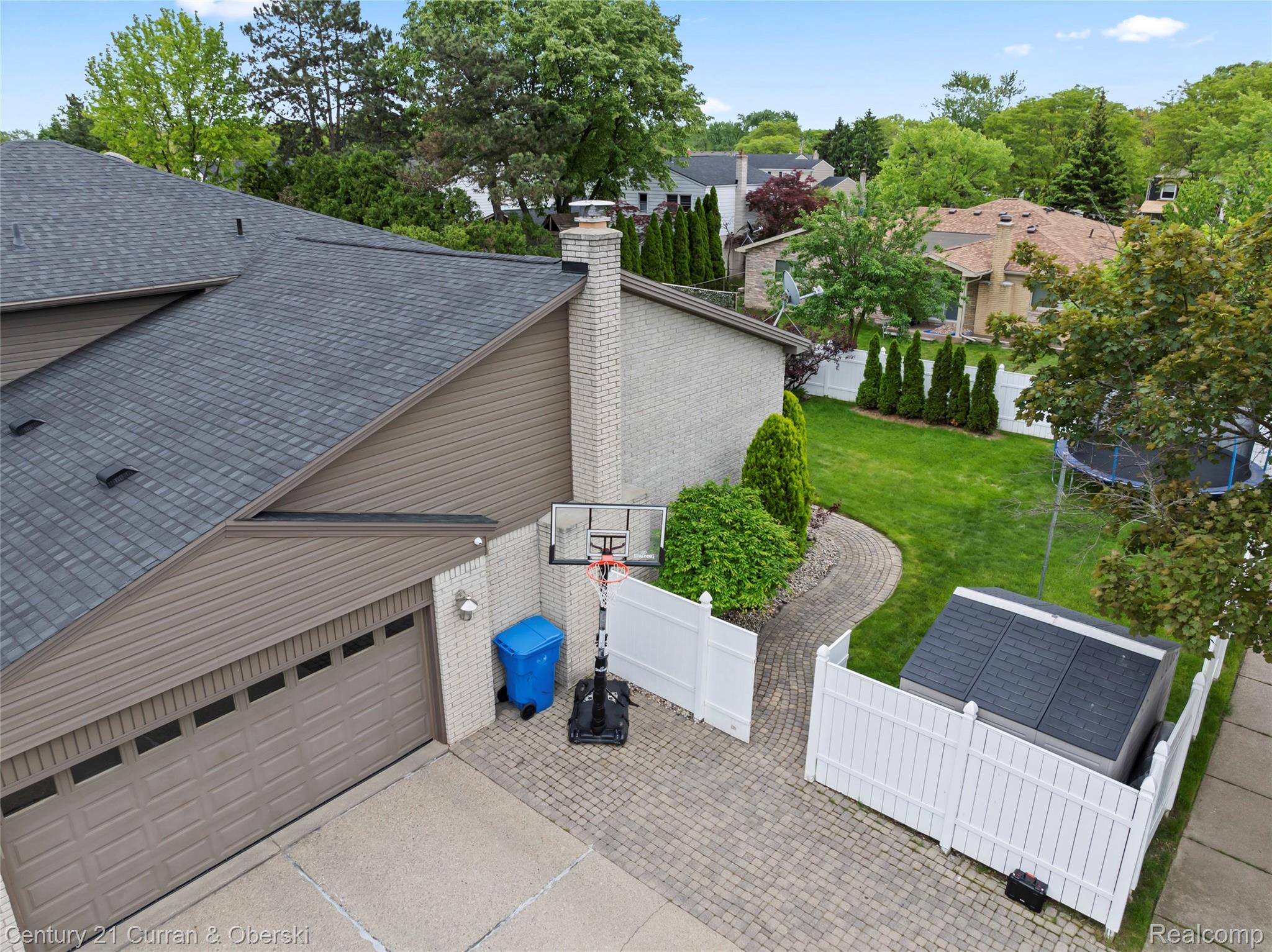 Dearborn Heights, Michigan, 48127, United States, 4 Bedrooms Bedrooms, ,4 BathroomsBathrooms,Residential,For Sale,1905495